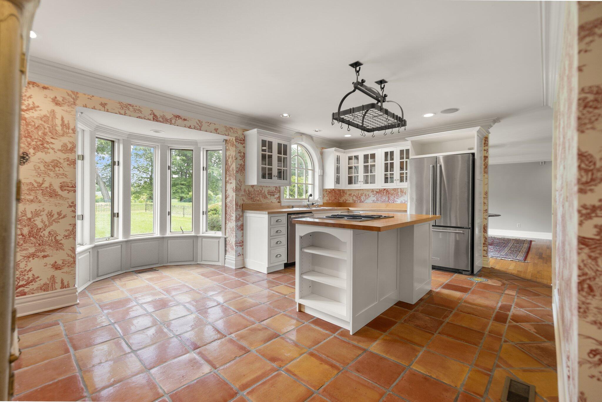 3402 North US Highway 25