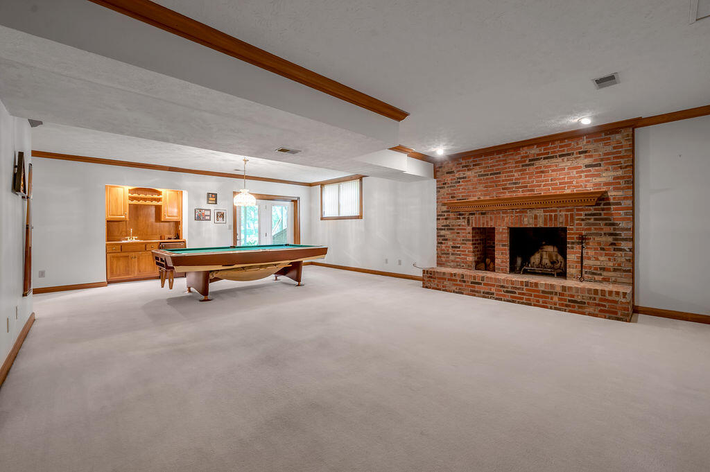 2586 Overlake Circle