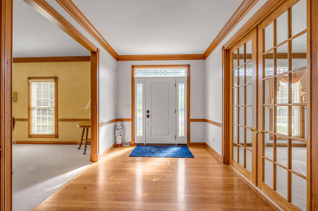 2586 Overlake Circle