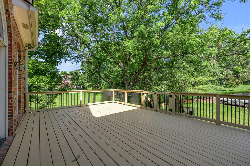 2586 Overlake Circle