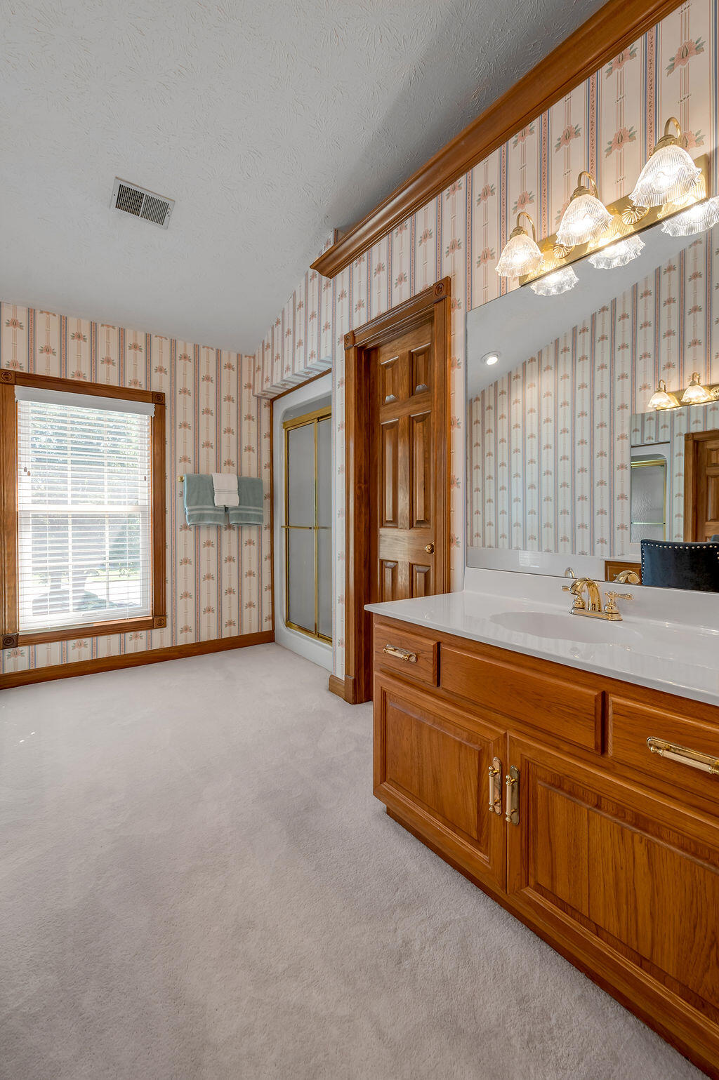 2586 Overlake Circle