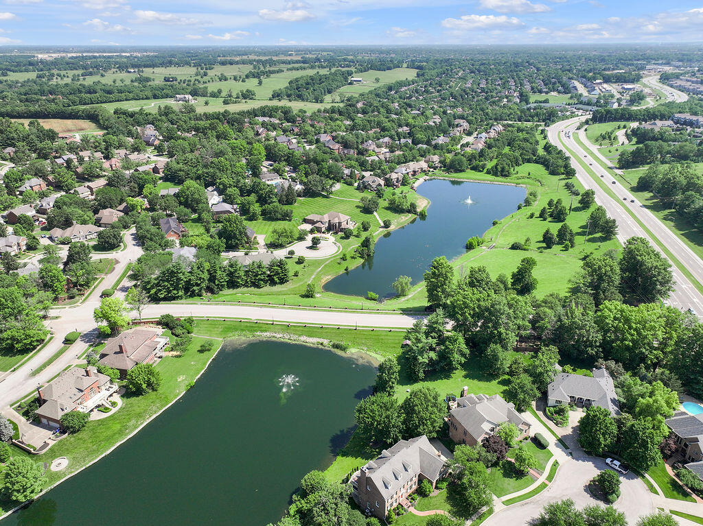 2586 Overlake Circle