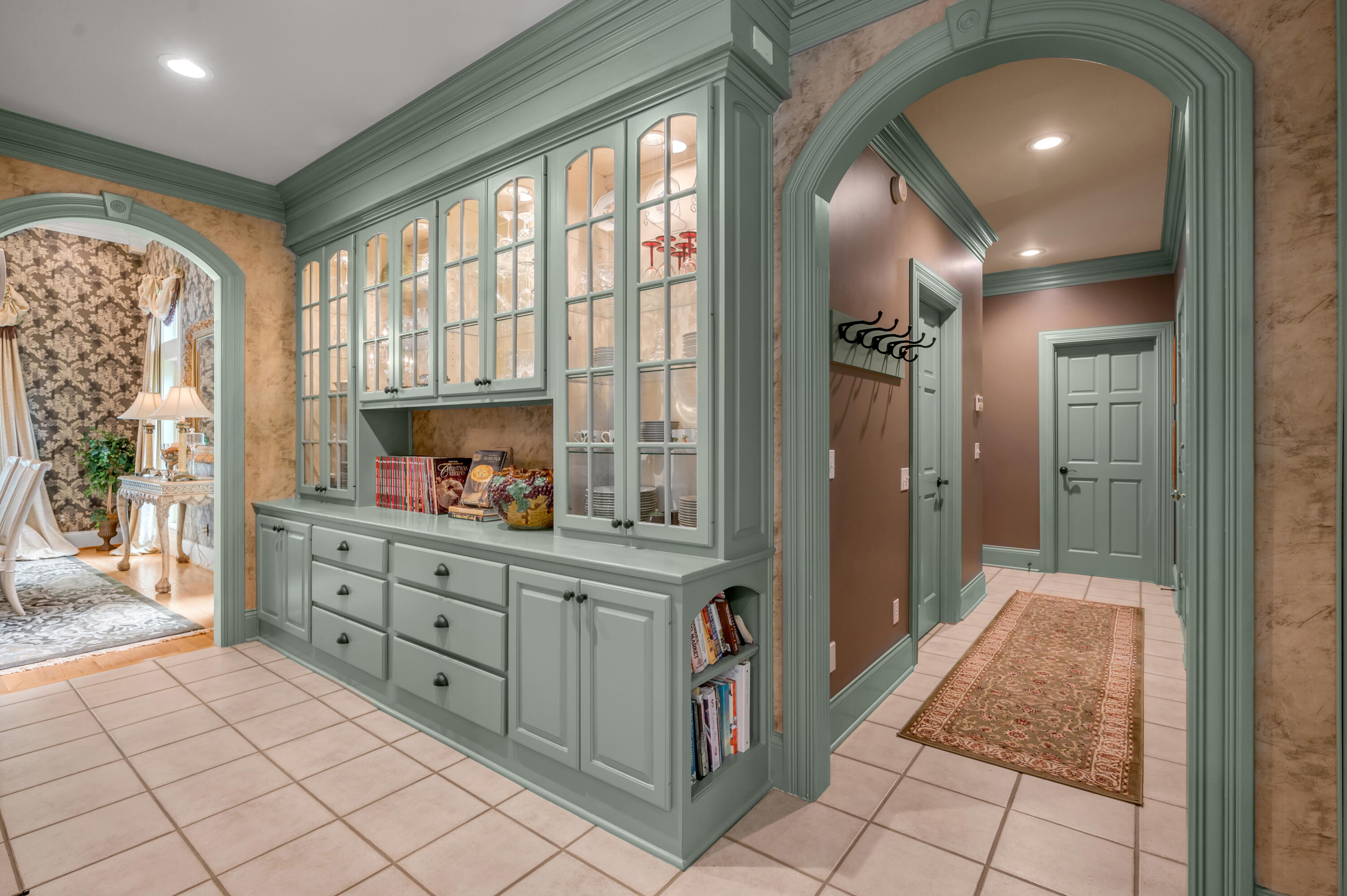 52 Avenue of Champions