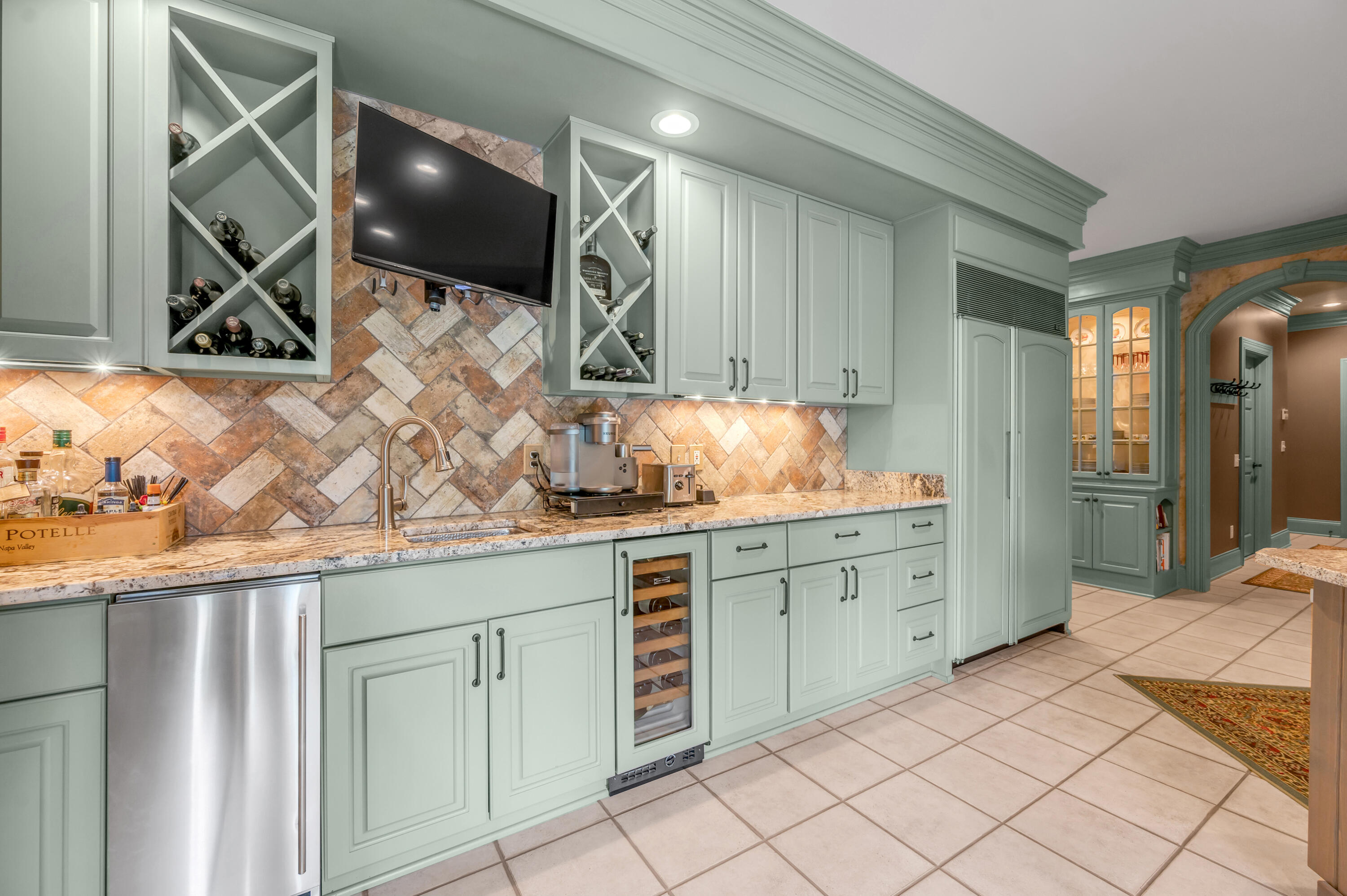 52 Avenue of Champions