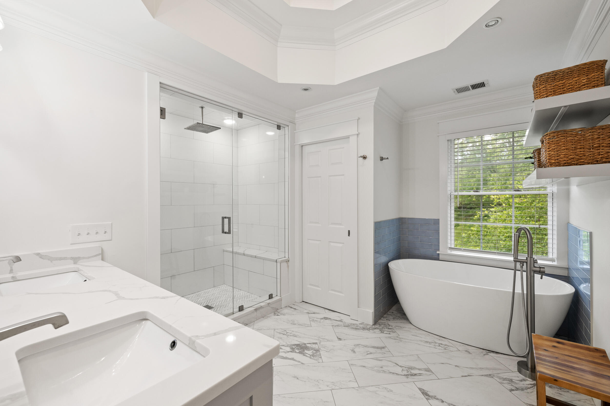 2105 Woodley Circle