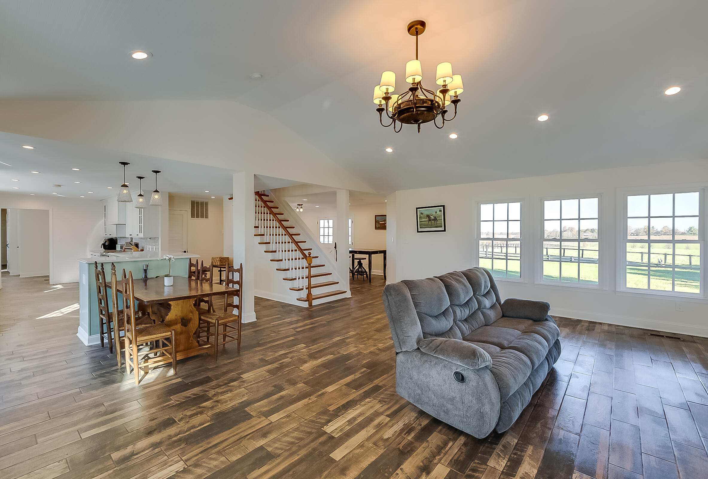 3325 Old Frankfort Pike