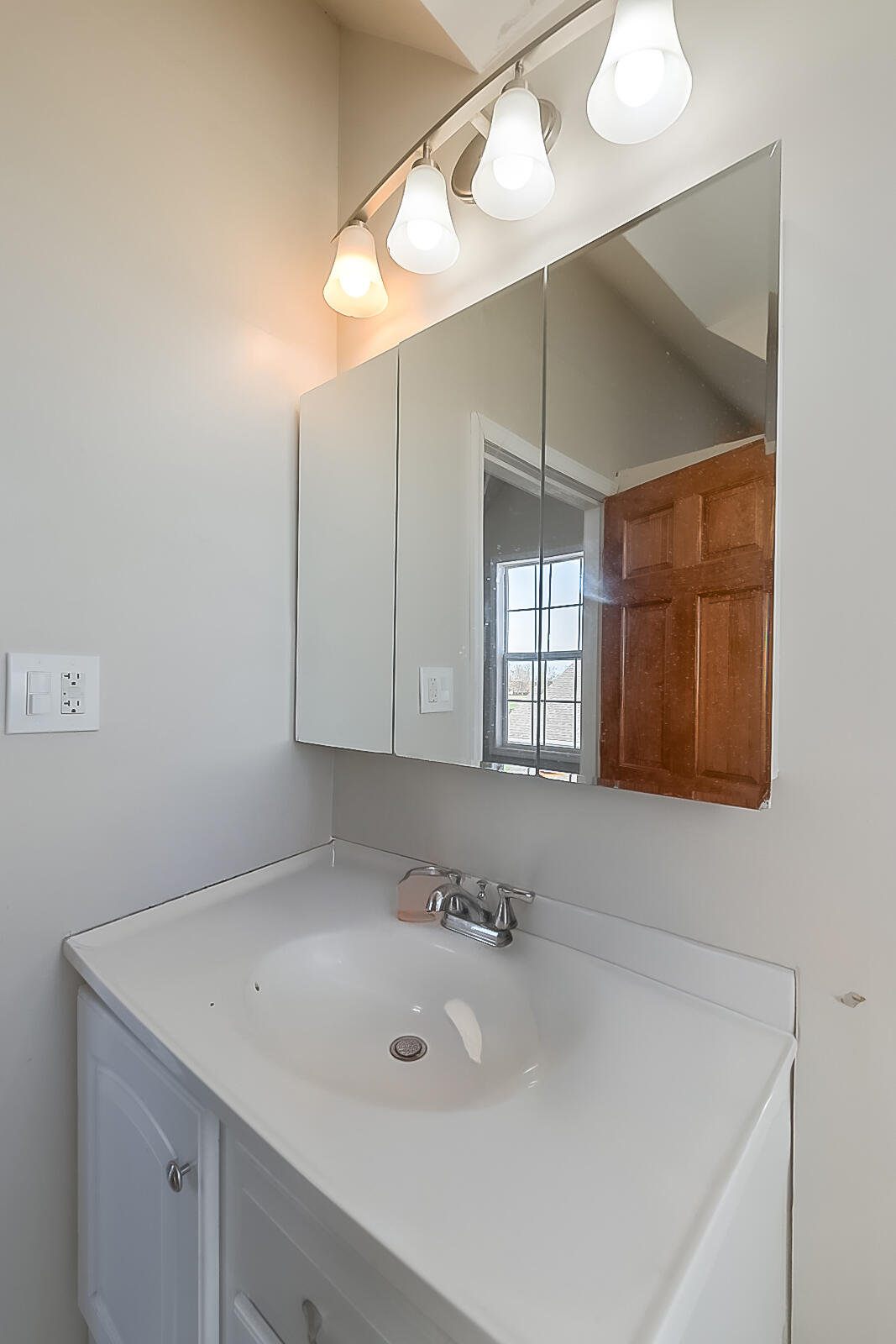 3325 Old Frankfort Pike