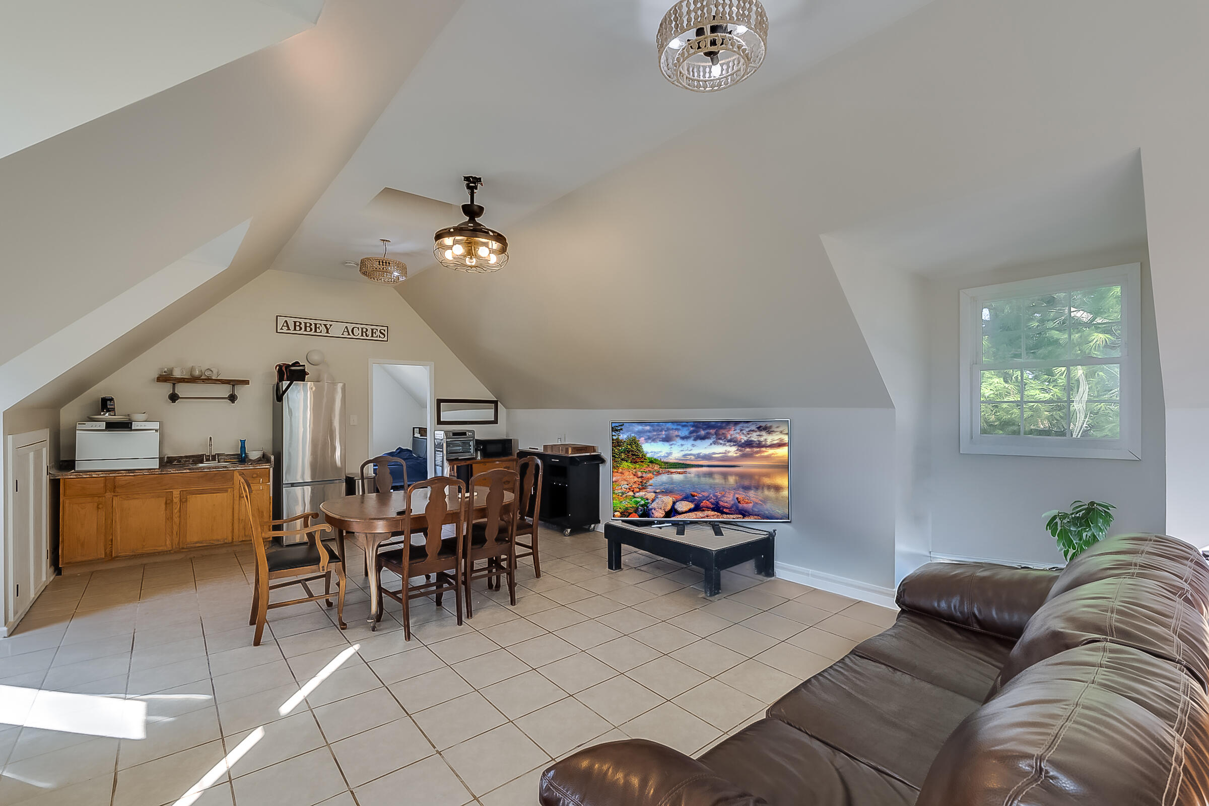 3325 Old Frankfort Pike