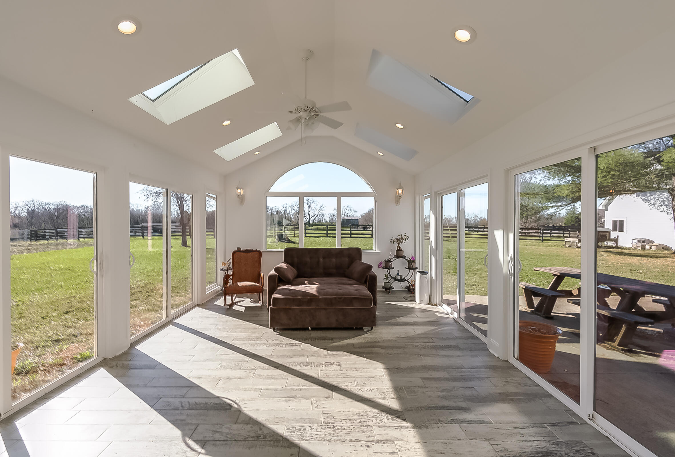 3325 Old Frankfort Pike