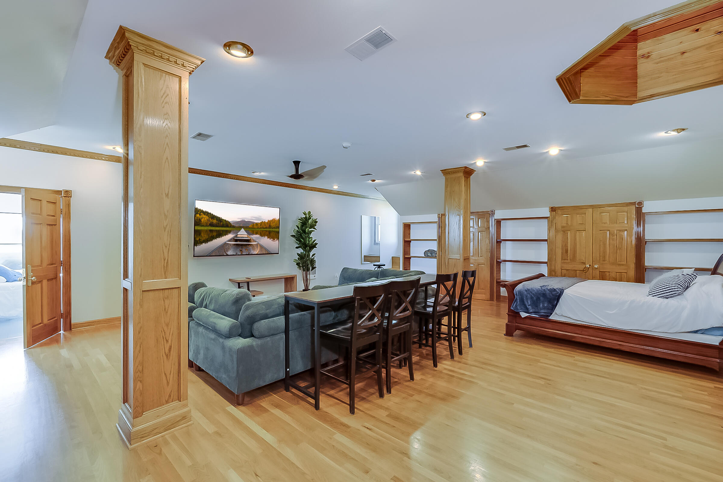 3325 Old Frankfort Pike