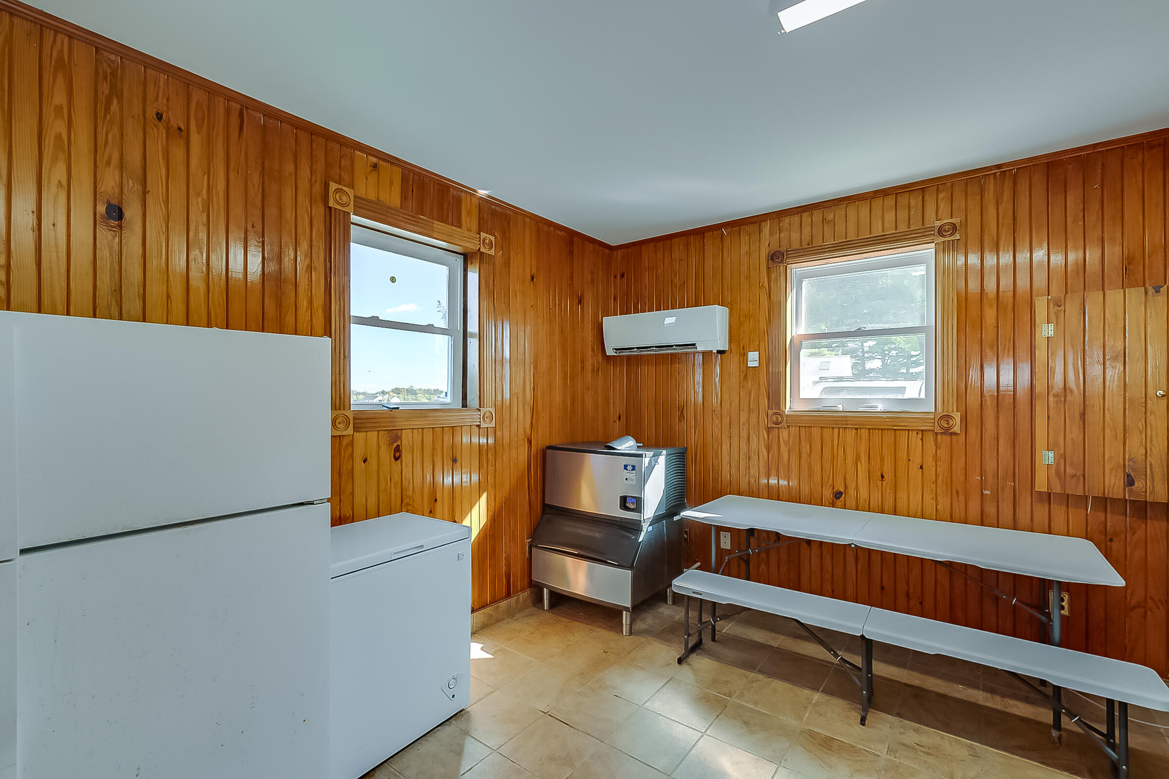 3325 Old Frankfort Pike