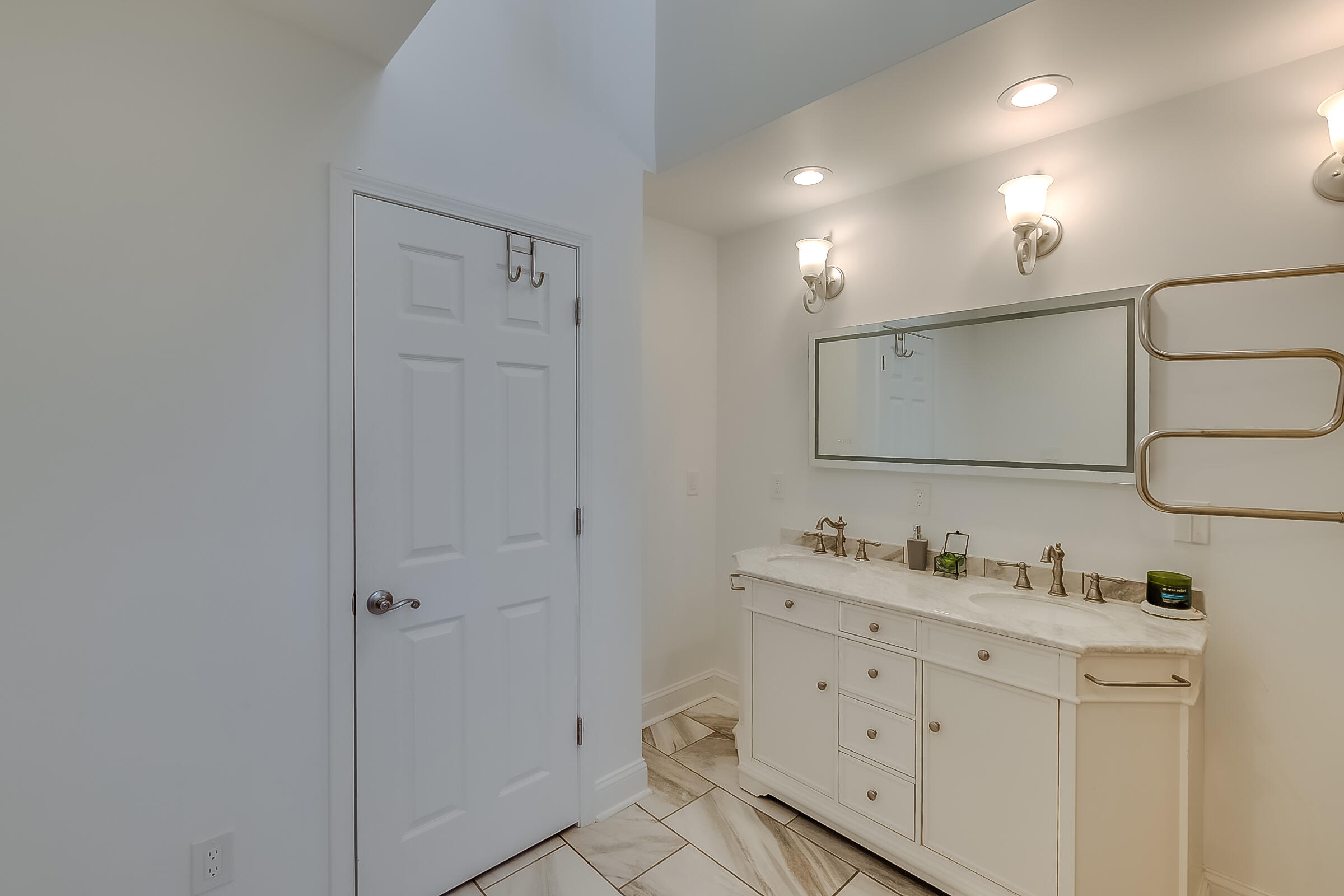 3325 Old Frankfort Pike