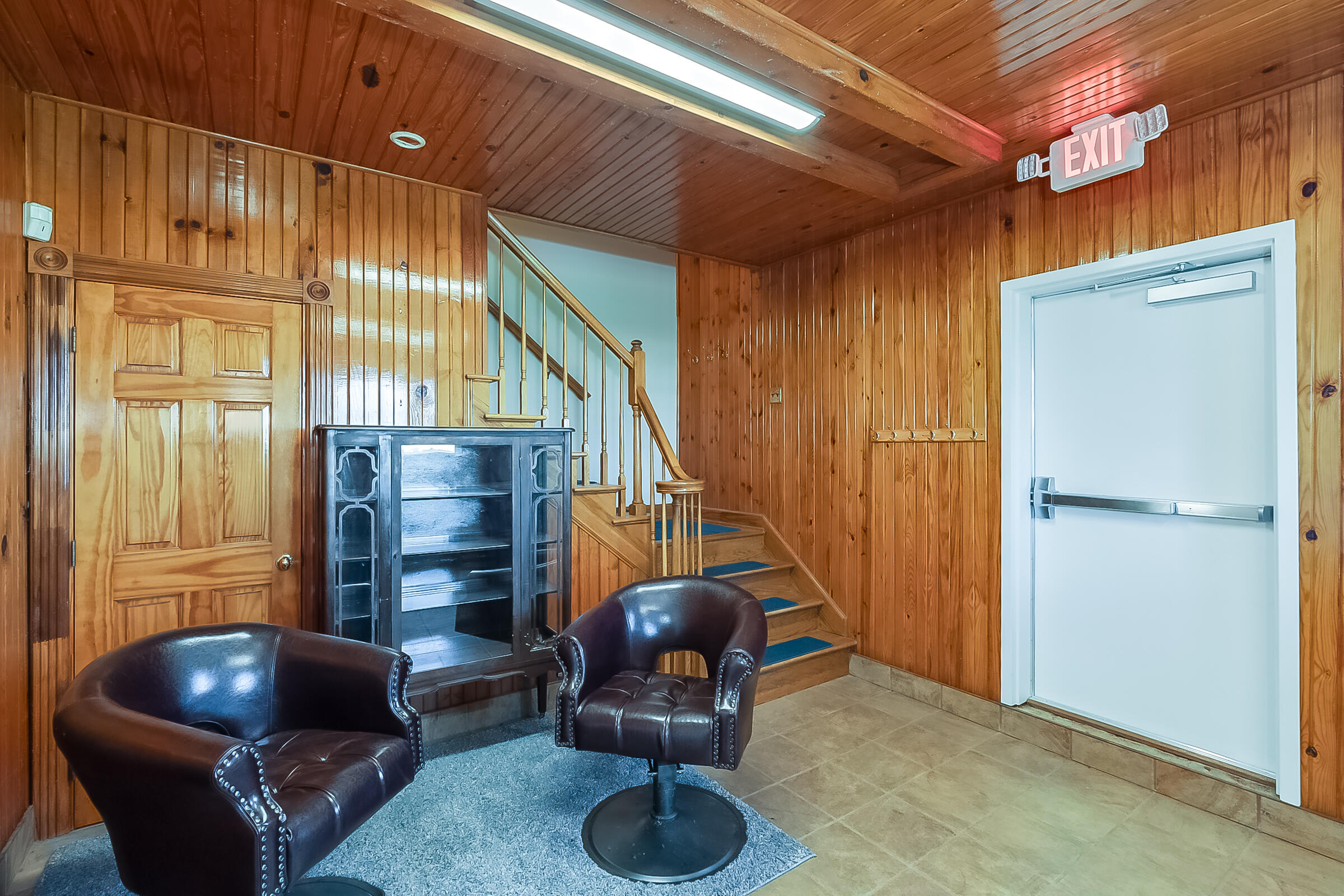 3325 Old Frankfort Pike