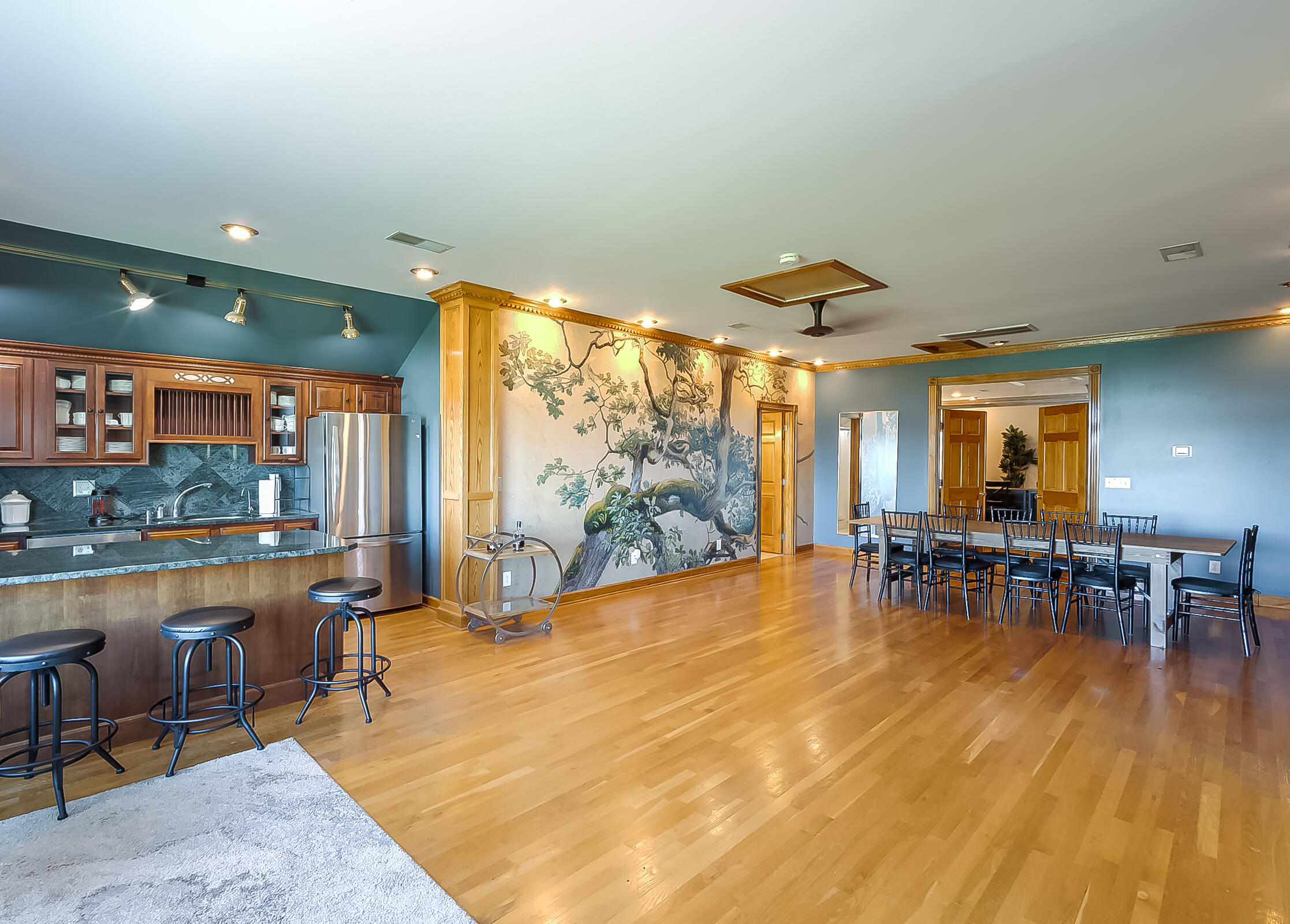 3325 Old Frankfort Pike