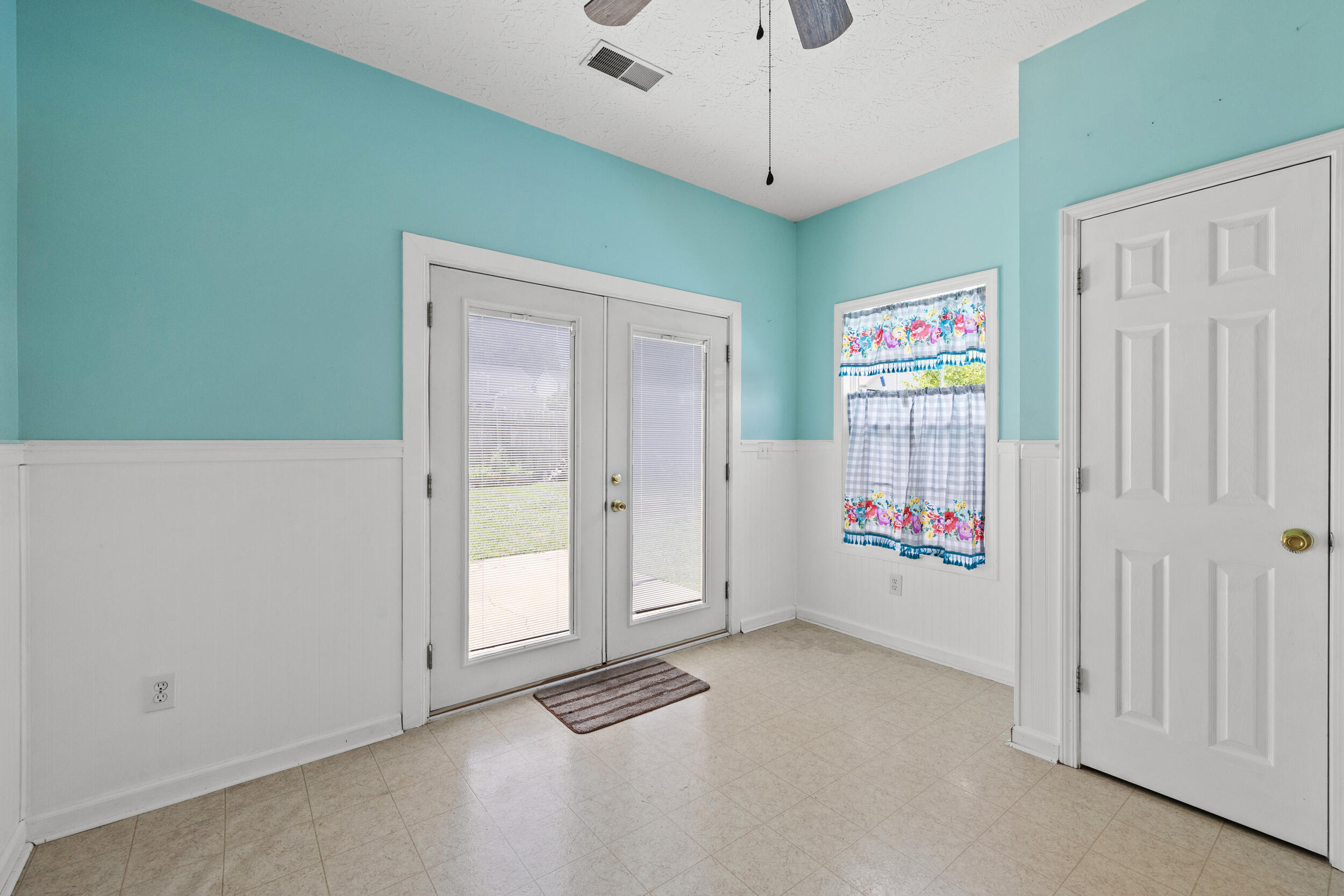115 Pickett Lane