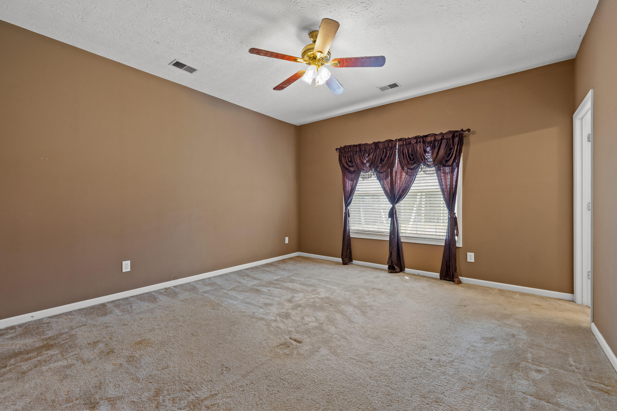 115 Pickett Lane