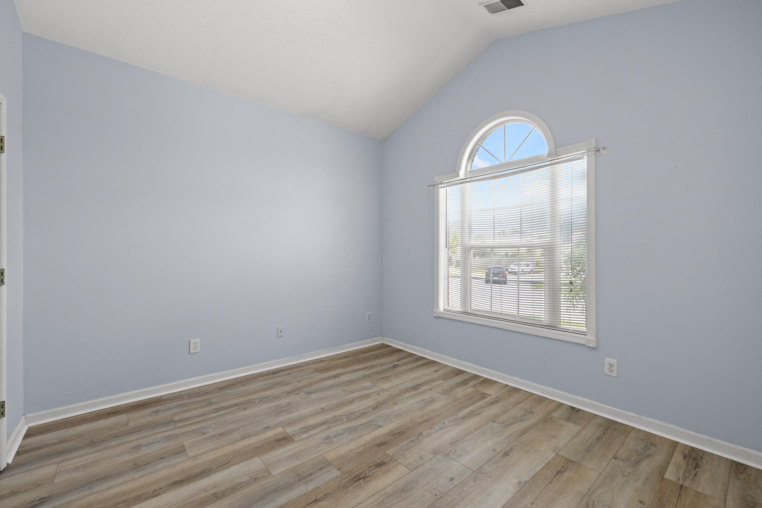 115 Pickett Lane