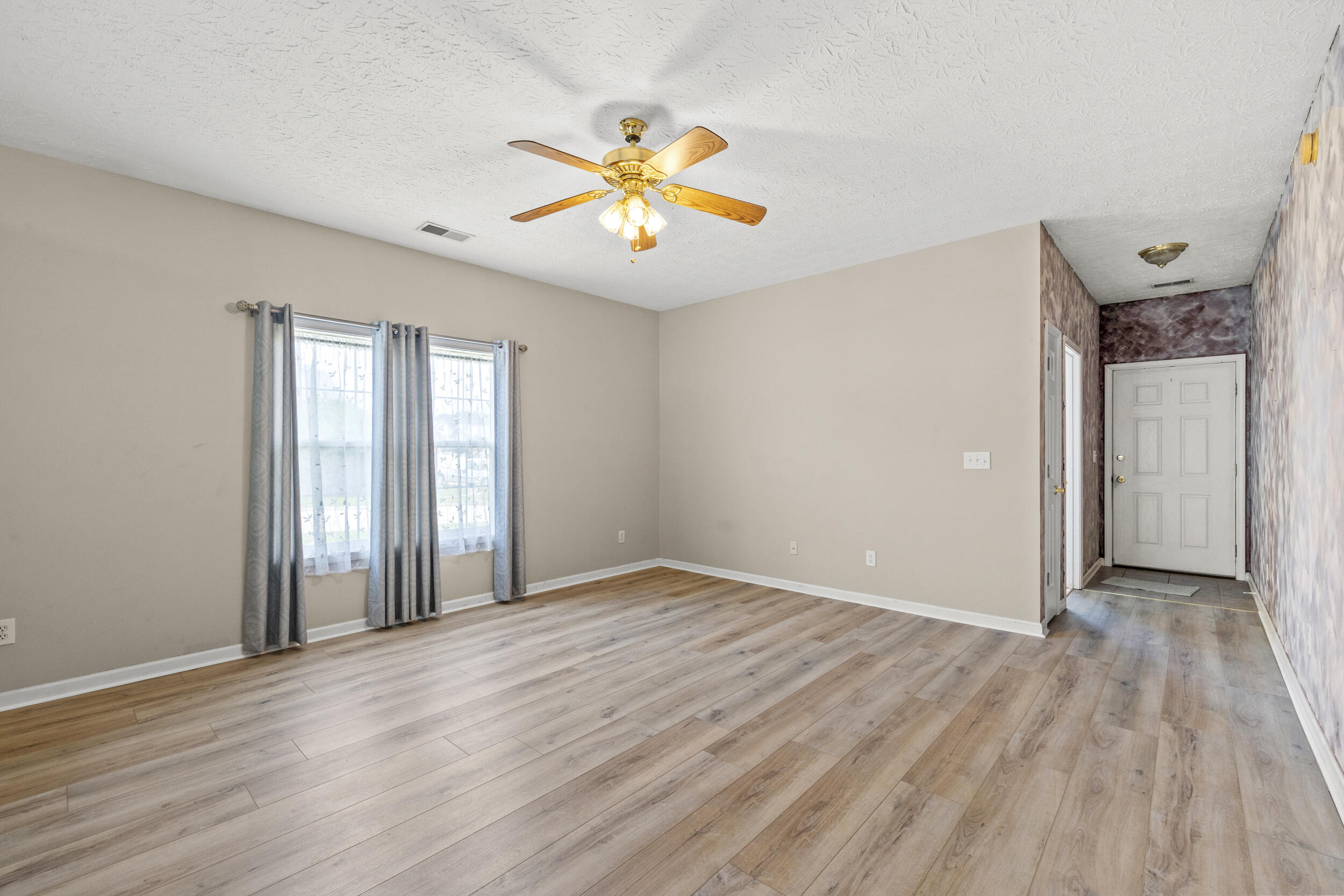 115 Pickett Lane