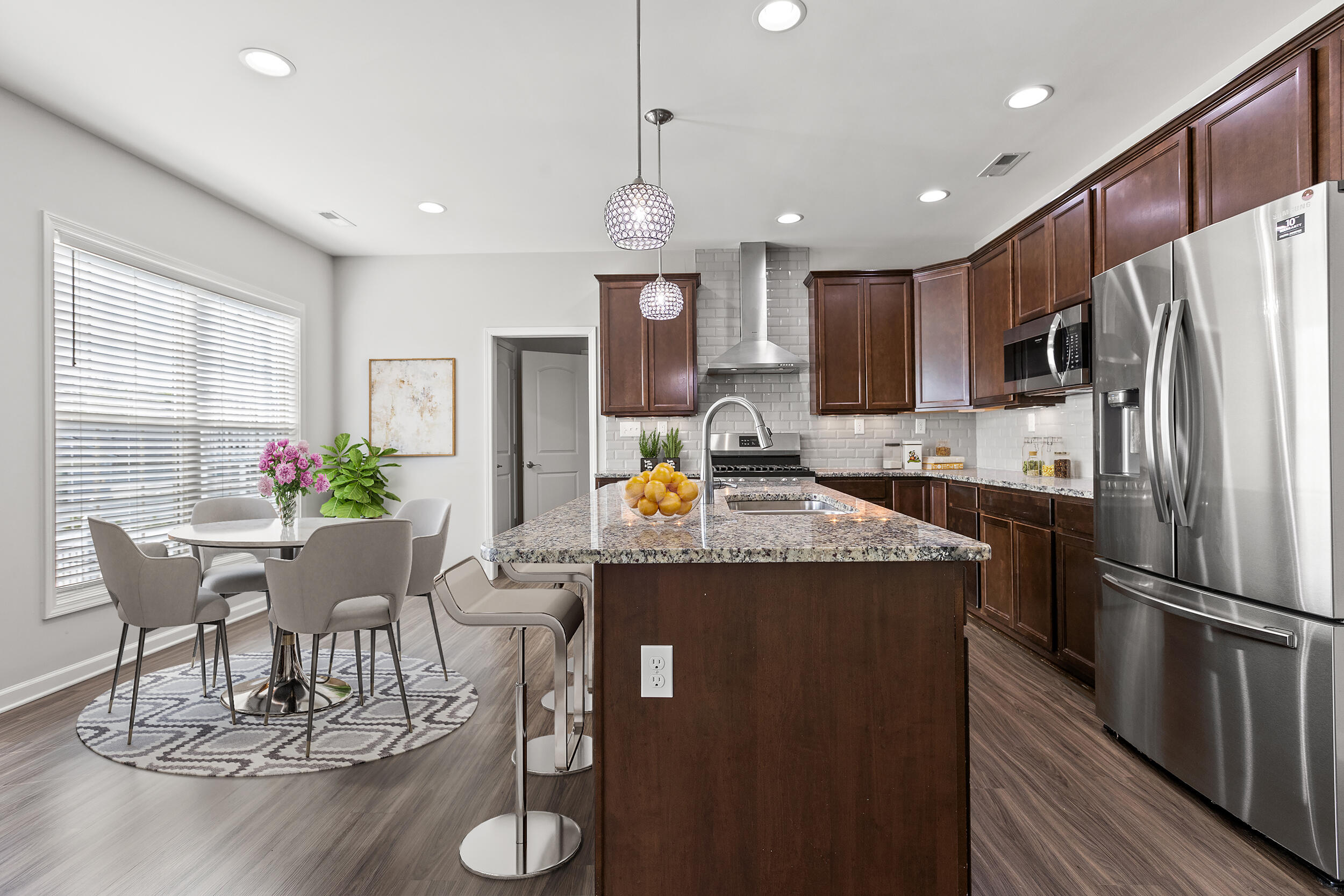 3663 Bay Springs Park