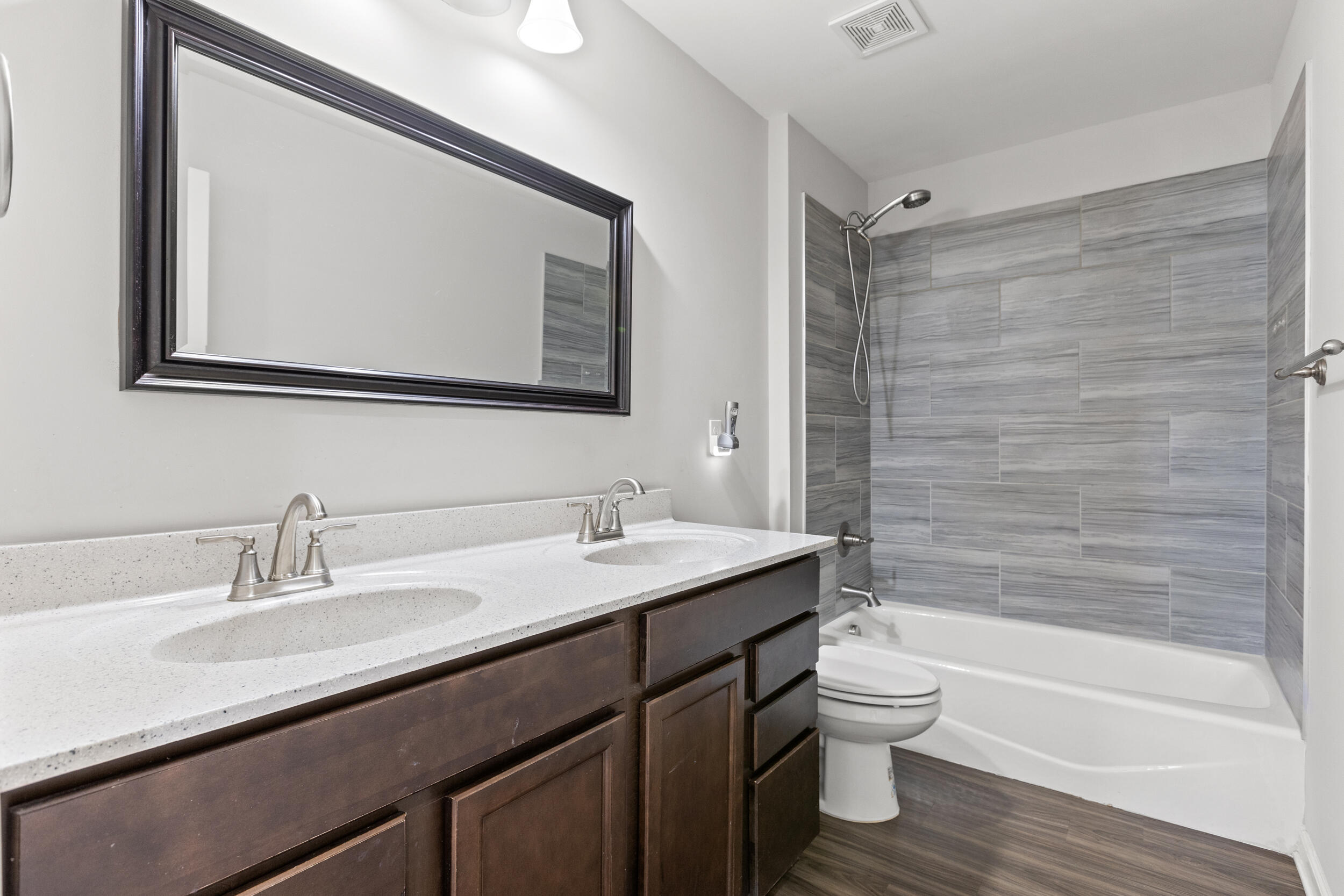 3663 Bay Springs Park