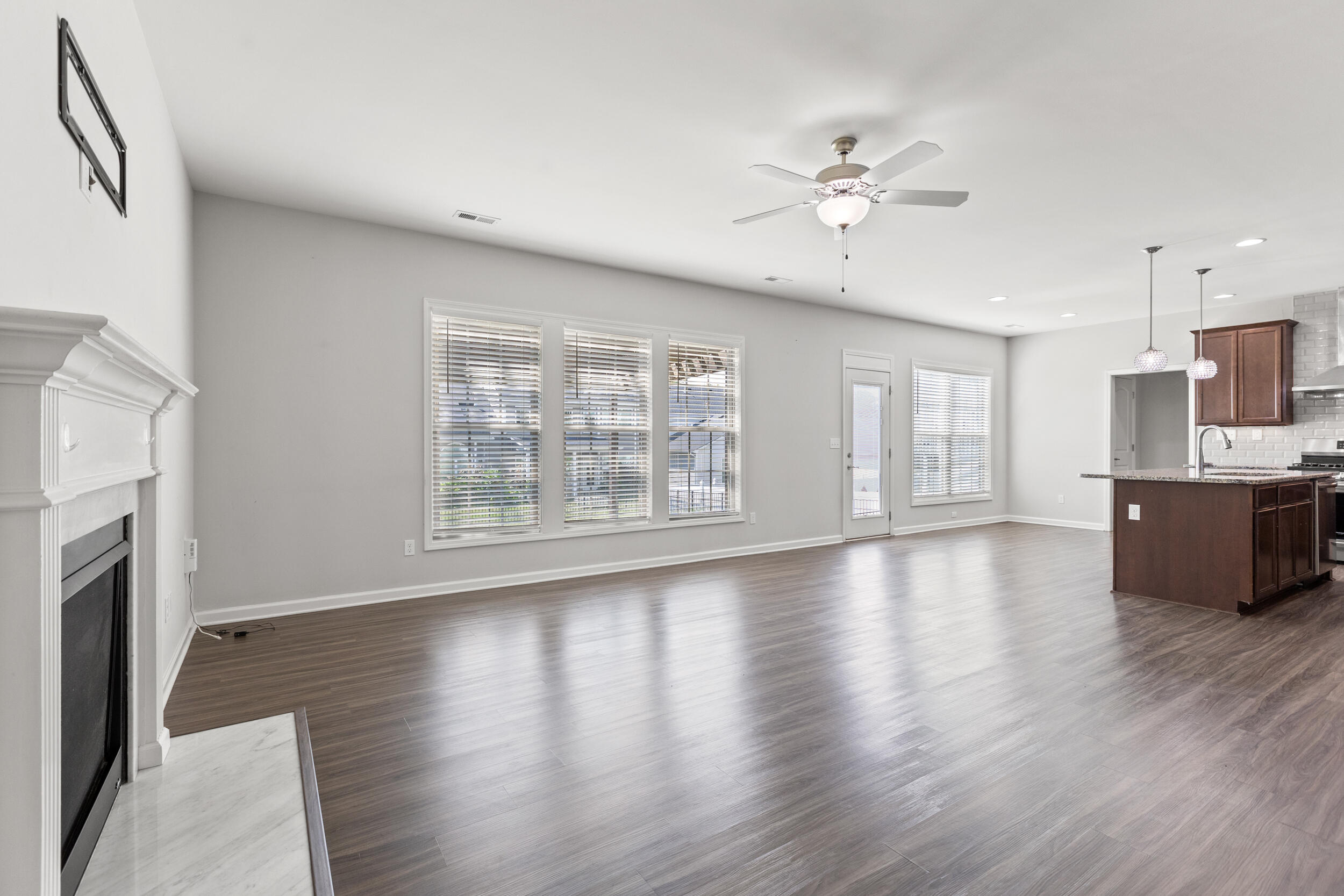 3663 Bay Springs Park