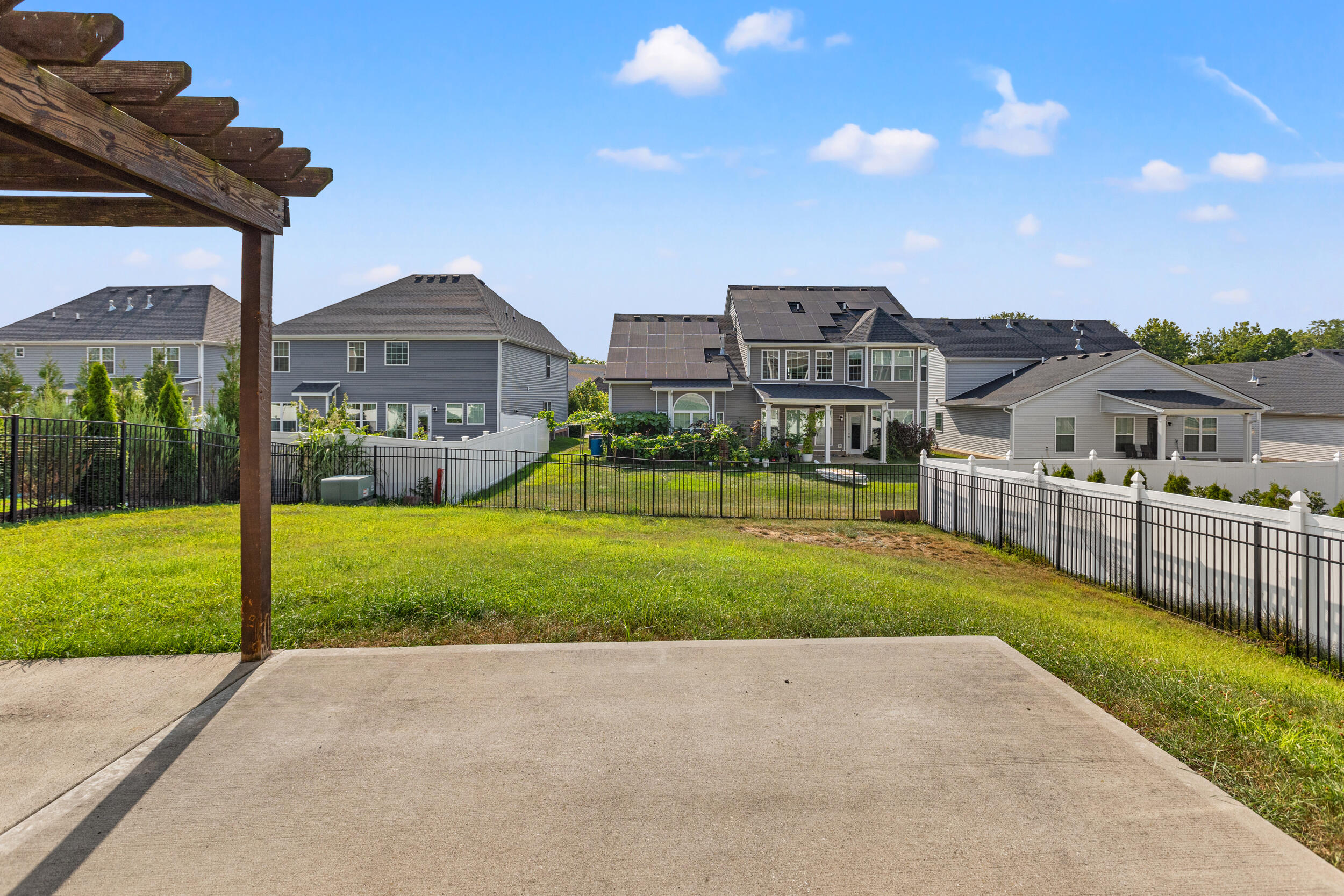 3663 Bay Springs Park