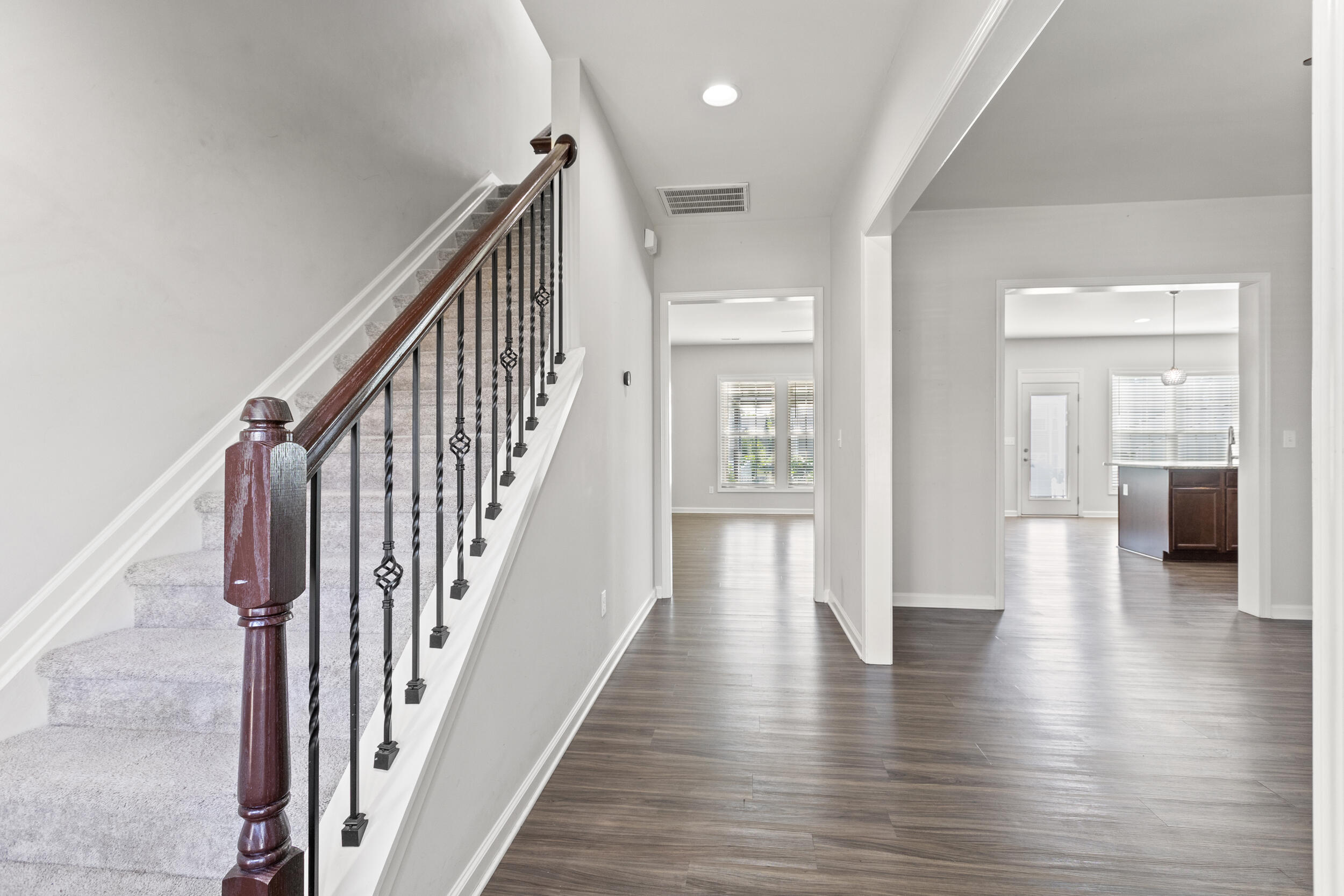 3663 Bay Springs Park