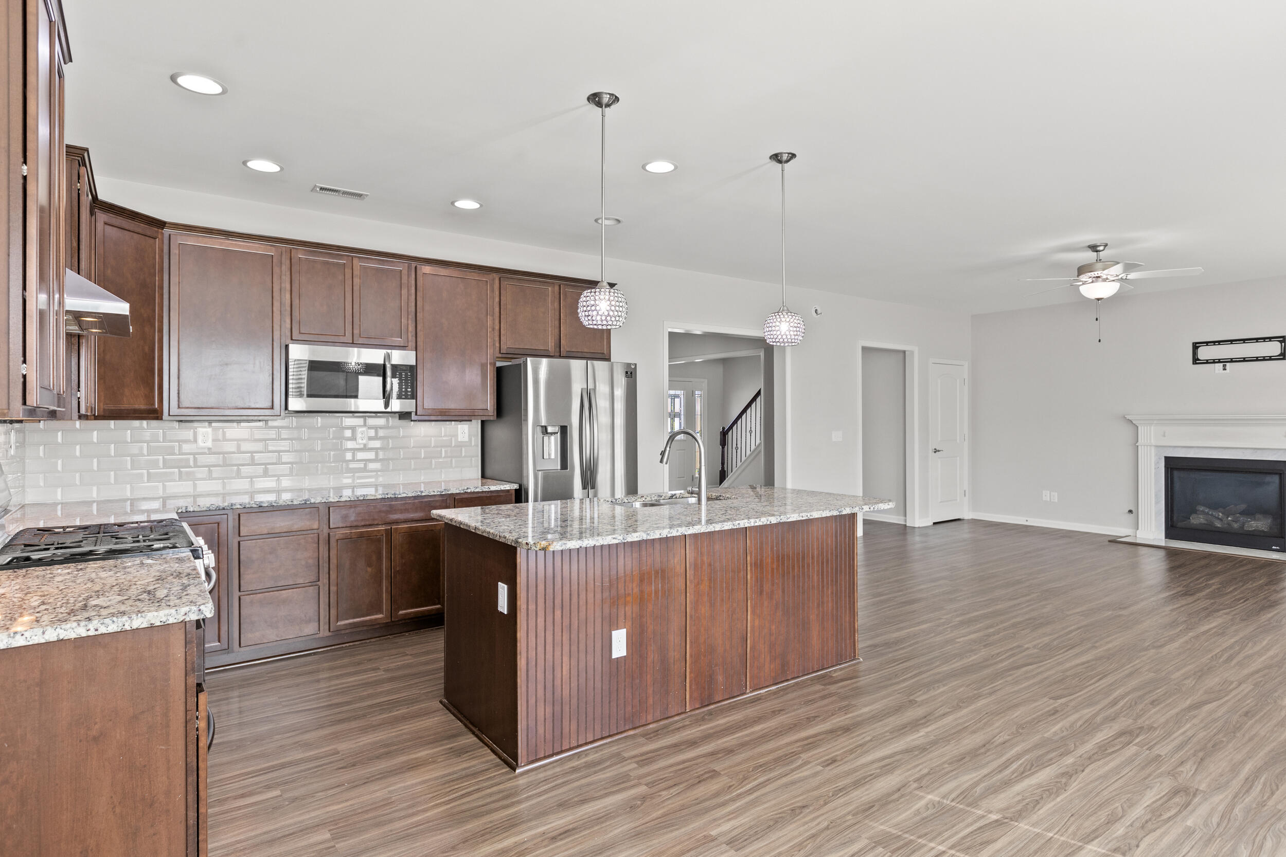 3663 Bay Springs Park