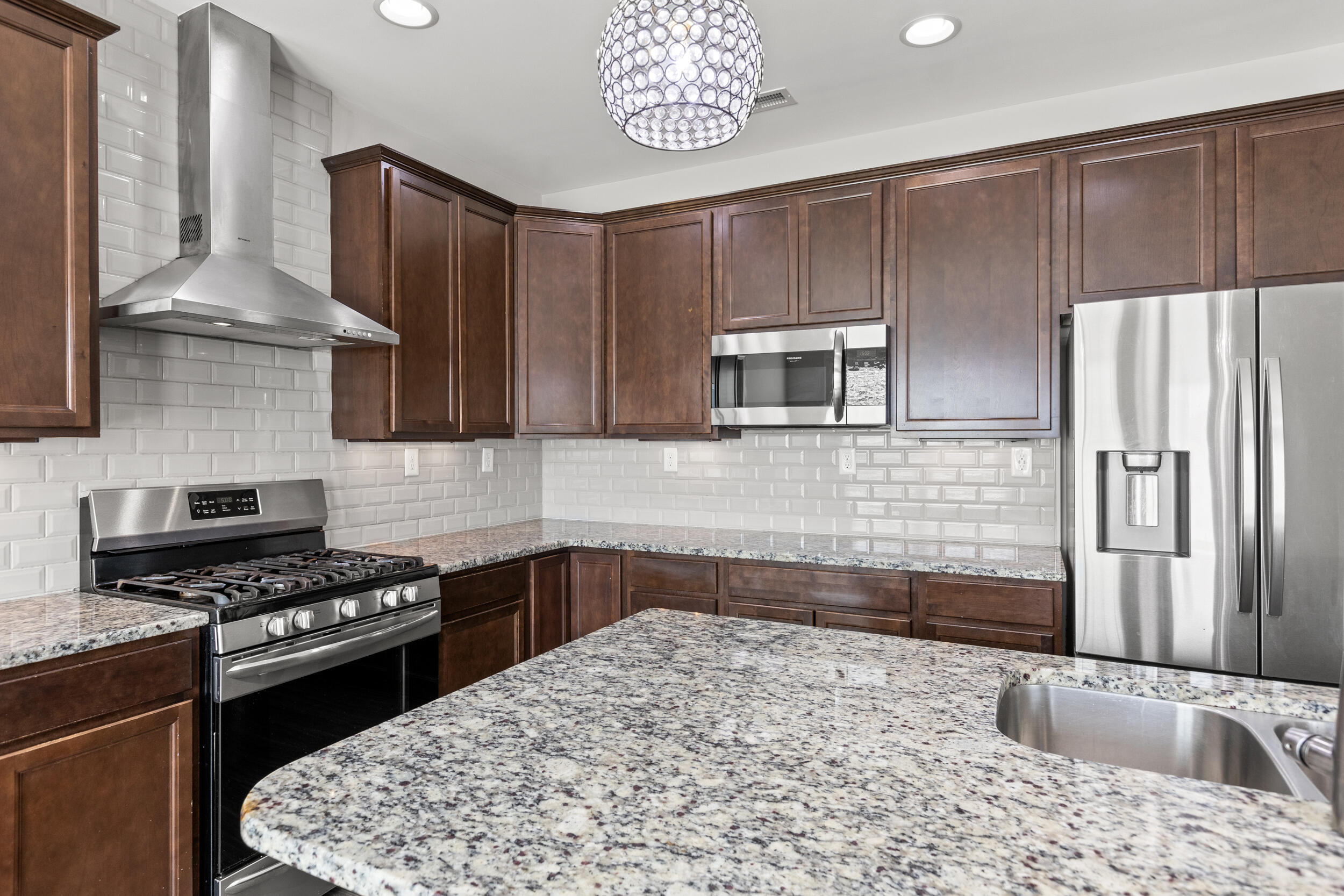 3663 Bay Springs Park