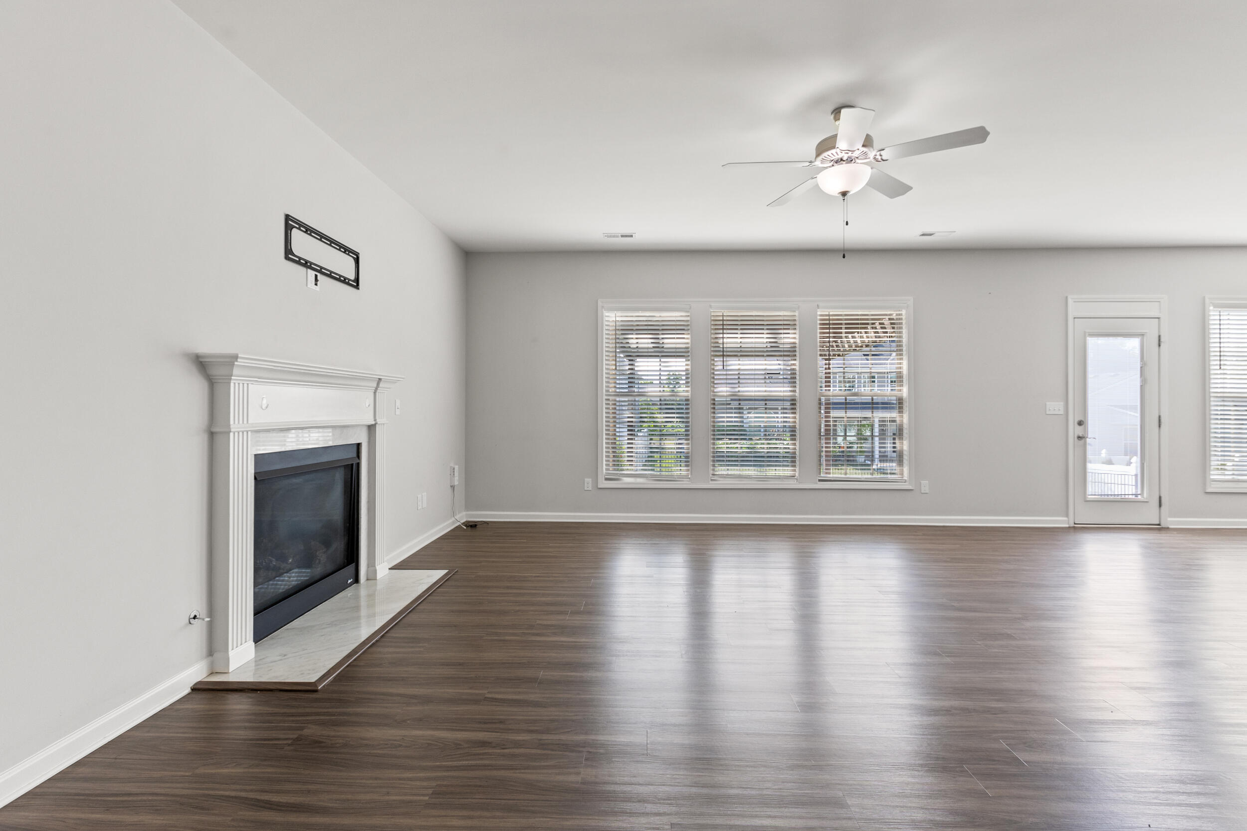 3663 Bay Springs Park