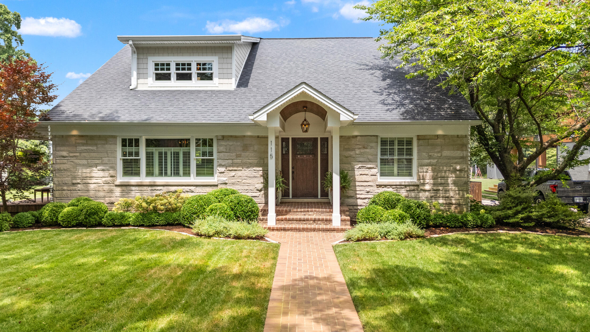 115 Cherokee Park