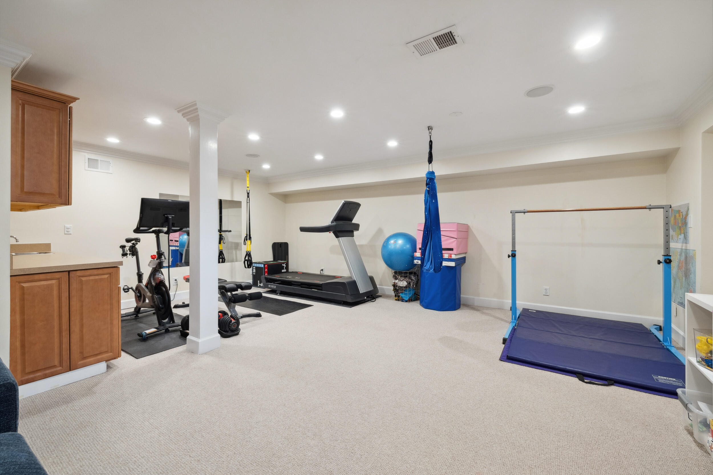 1184 Lakewood Drive
