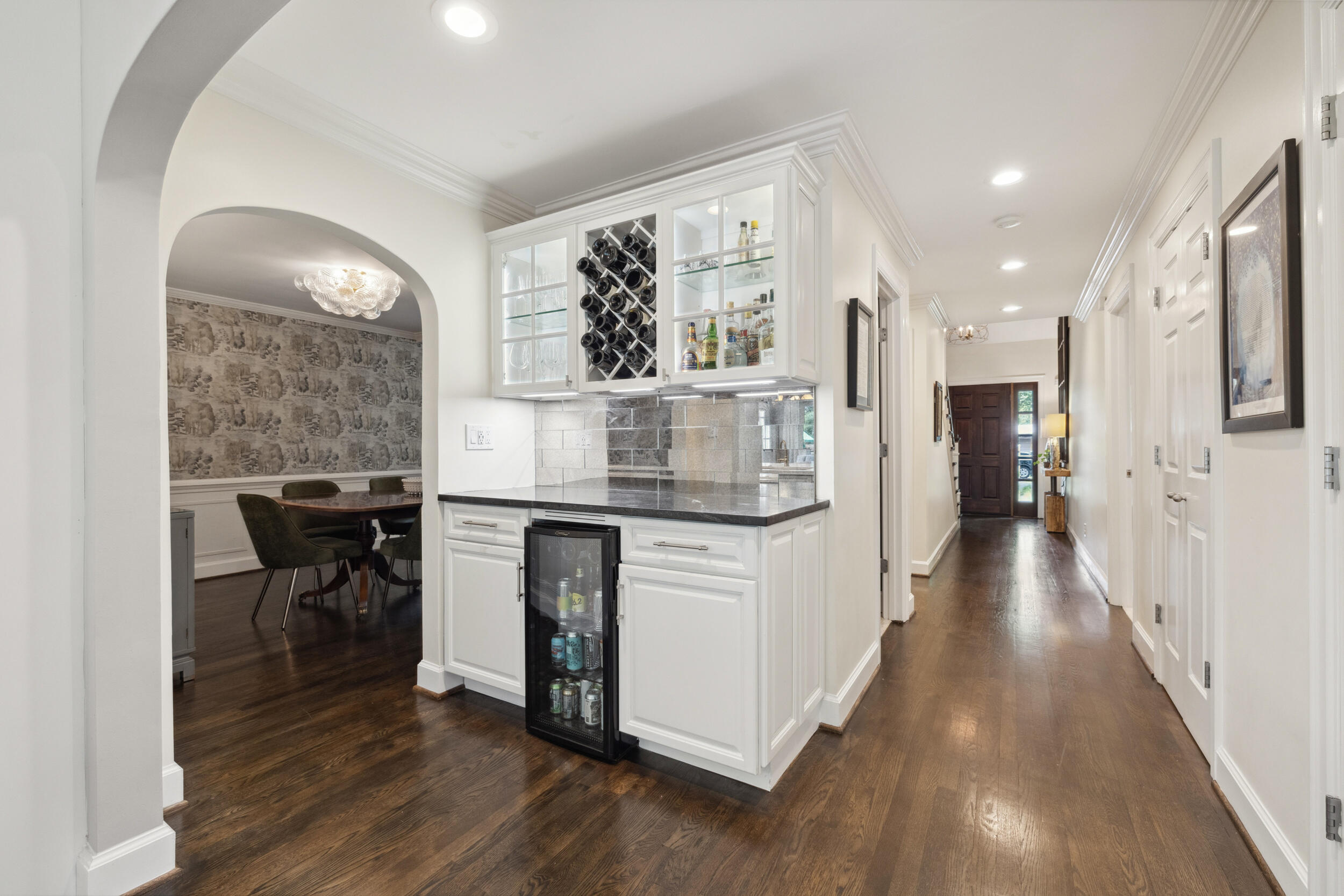 1184 Lakewood Drive