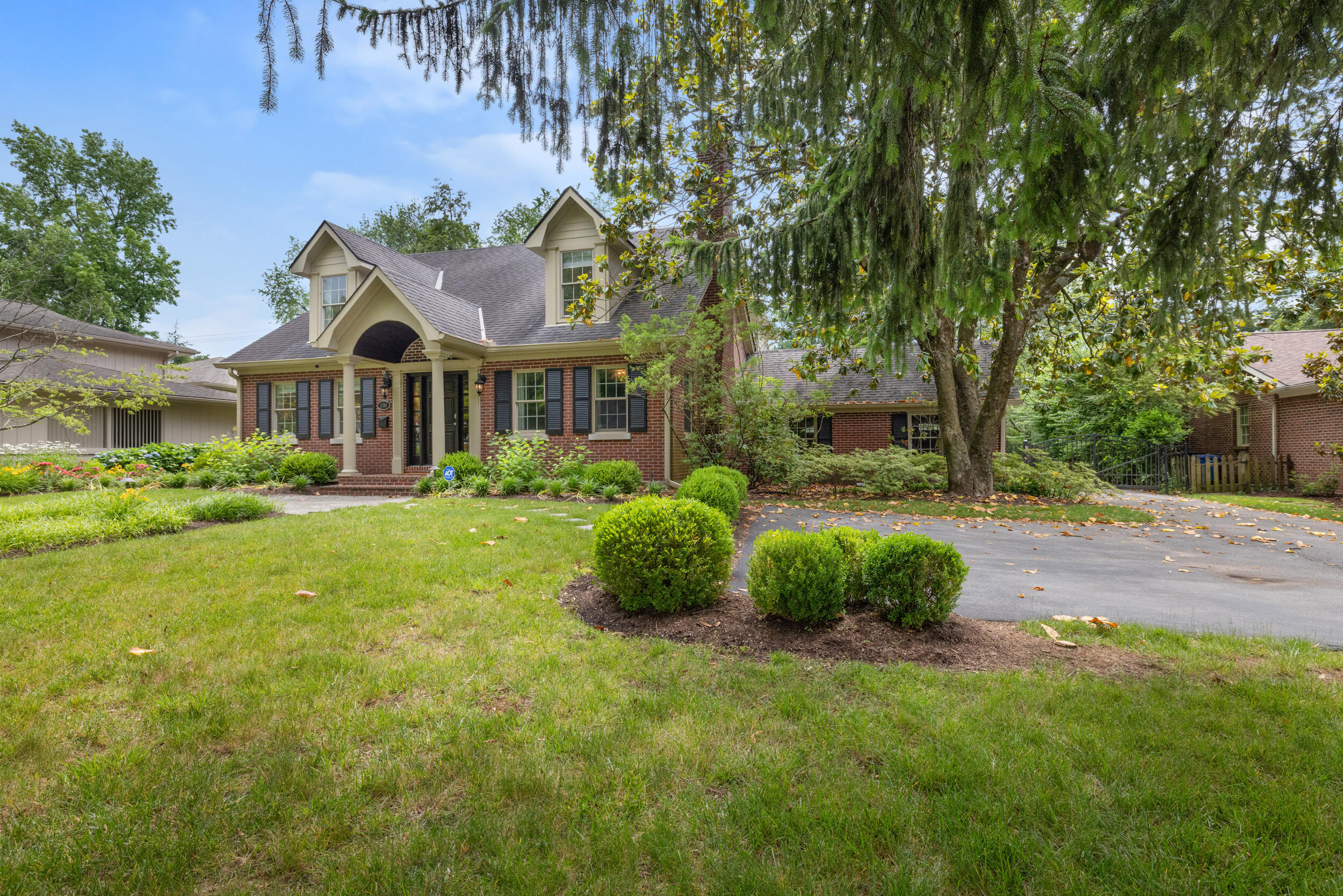 1184 Lakewood Drive