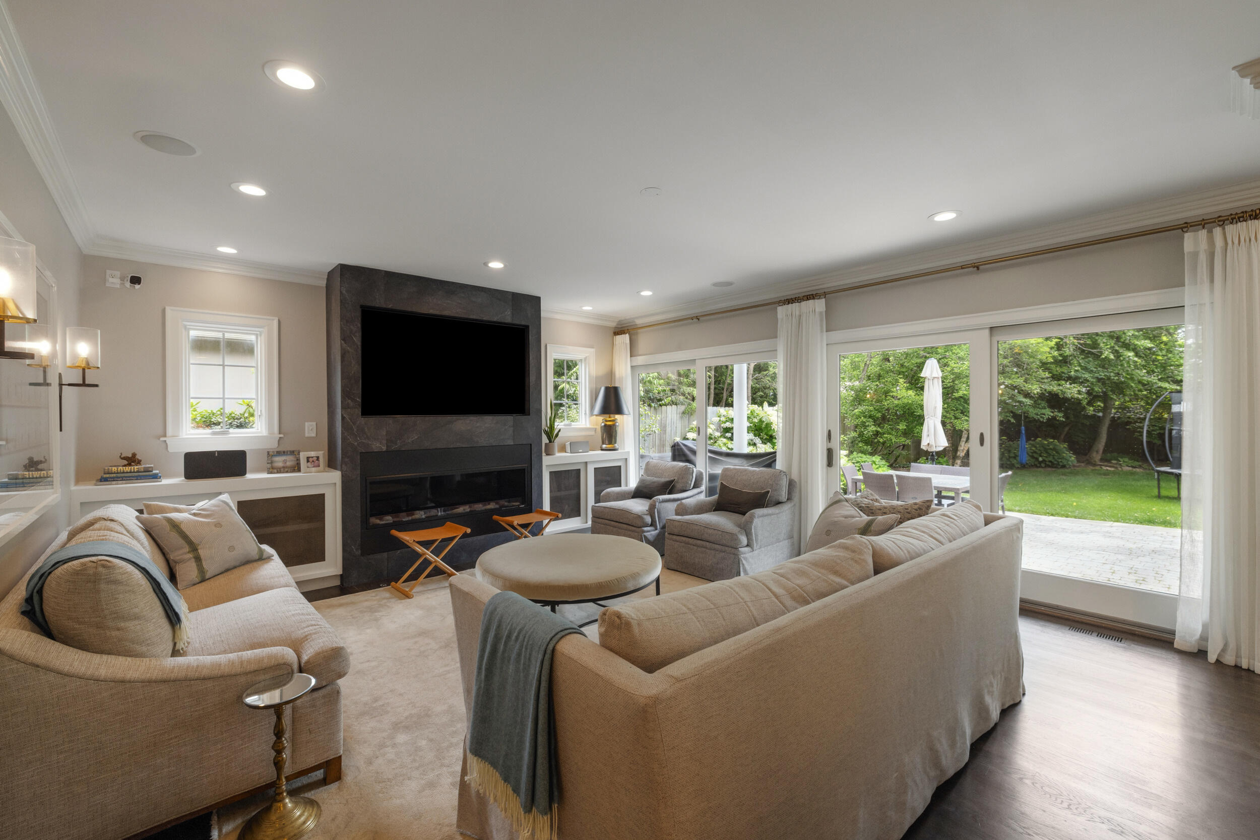 1184 Lakewood Drive