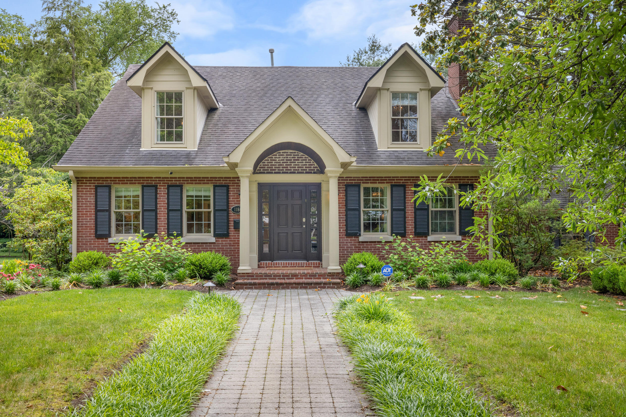 1184 Lakewood Drive