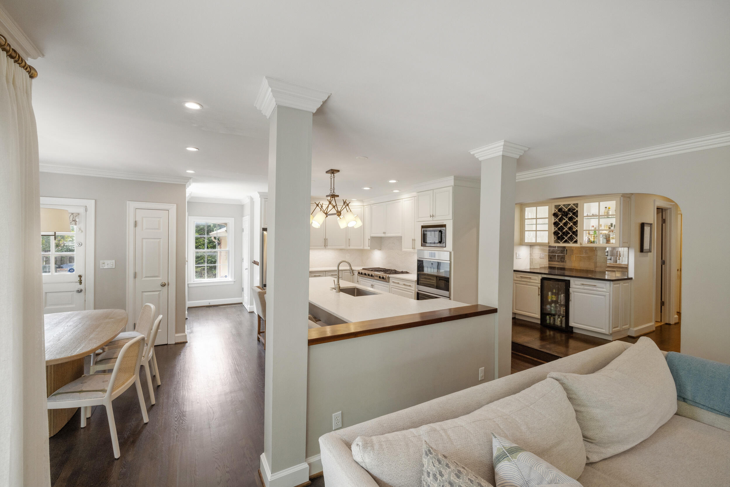 1184 Lakewood Drive