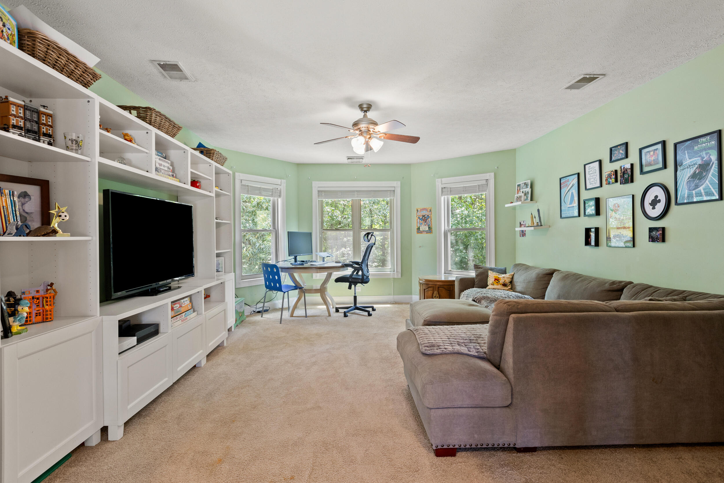 1048 Diamond Brook Drive