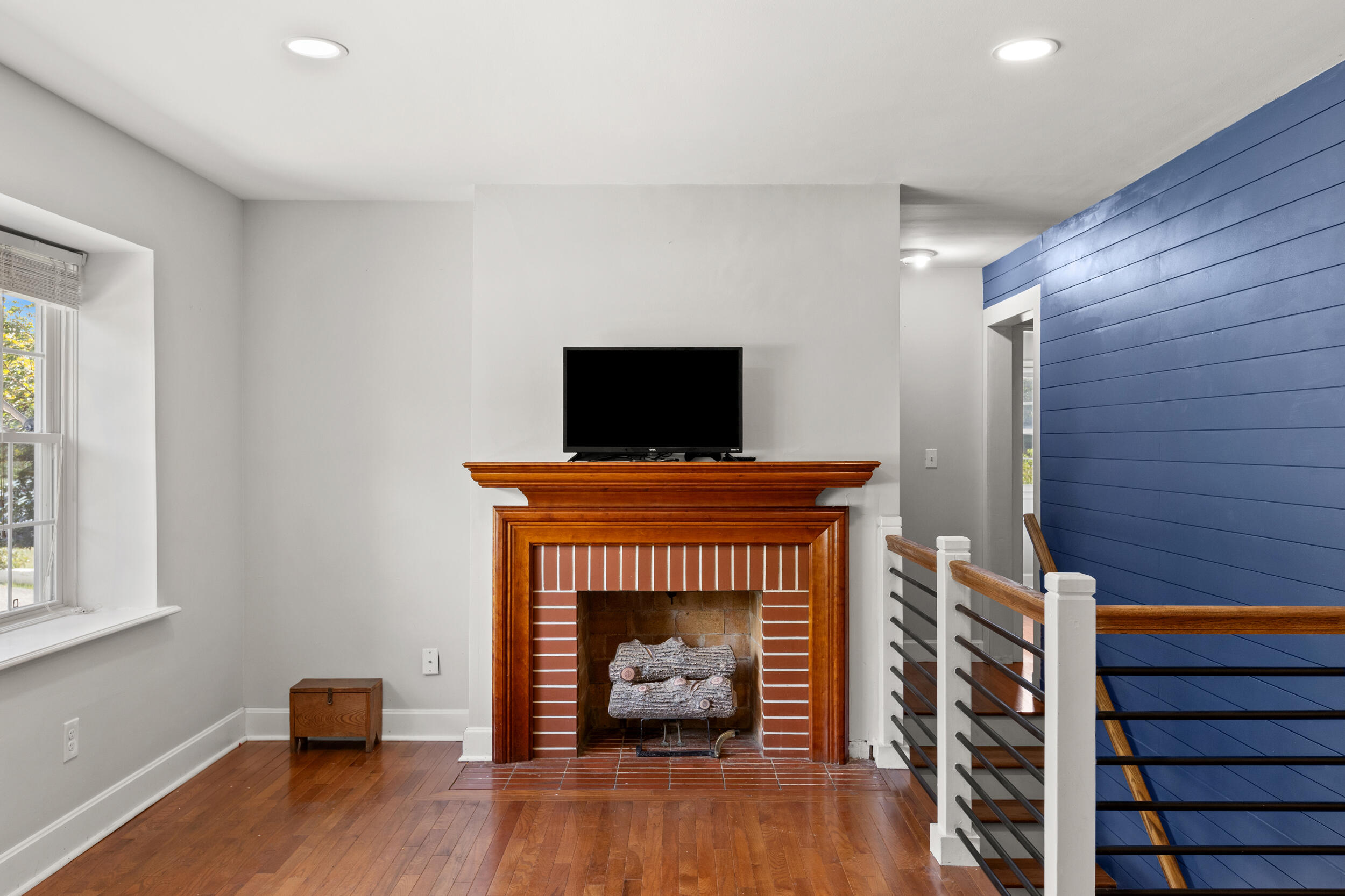 206 Longview Drive