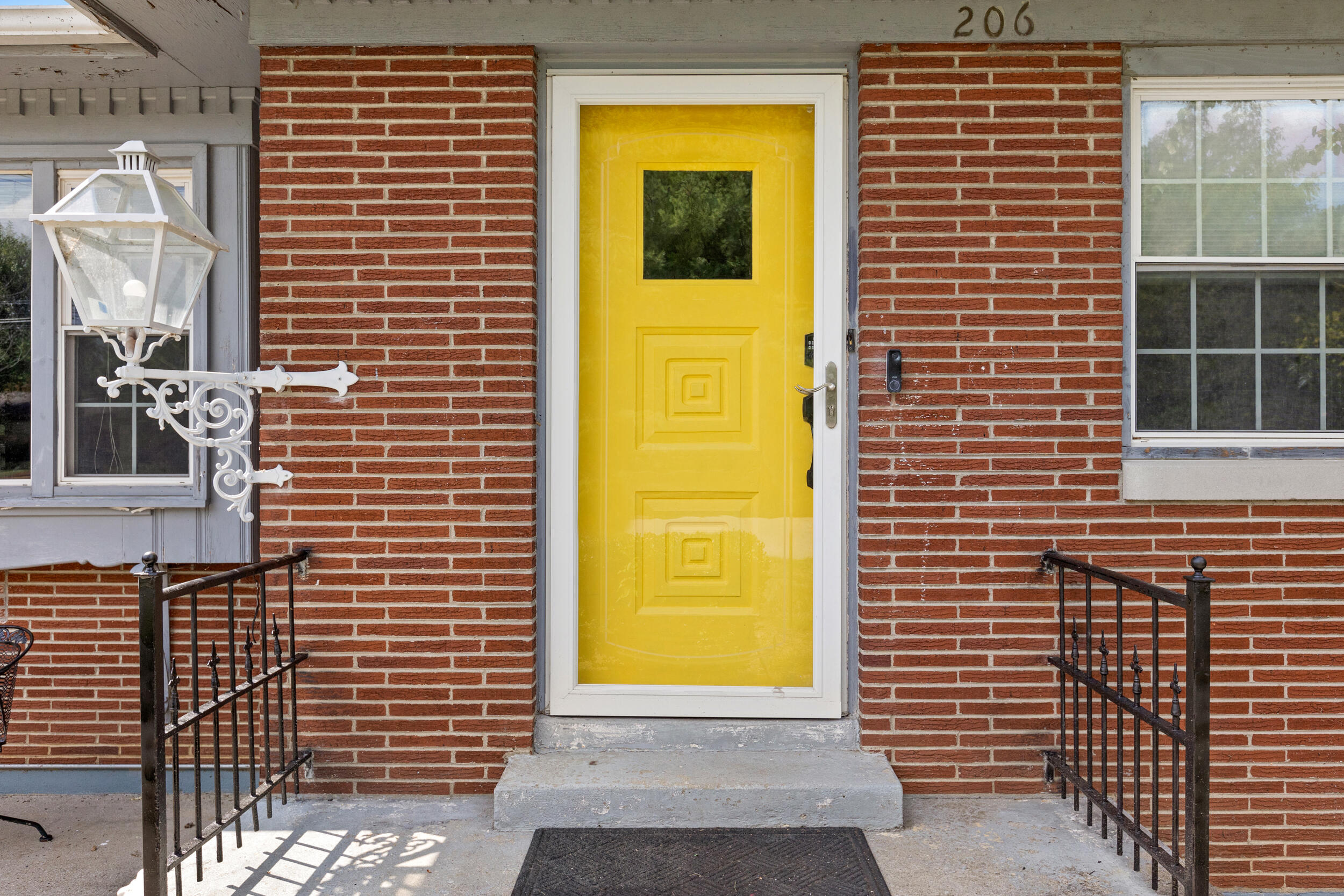 206 Longview Drive