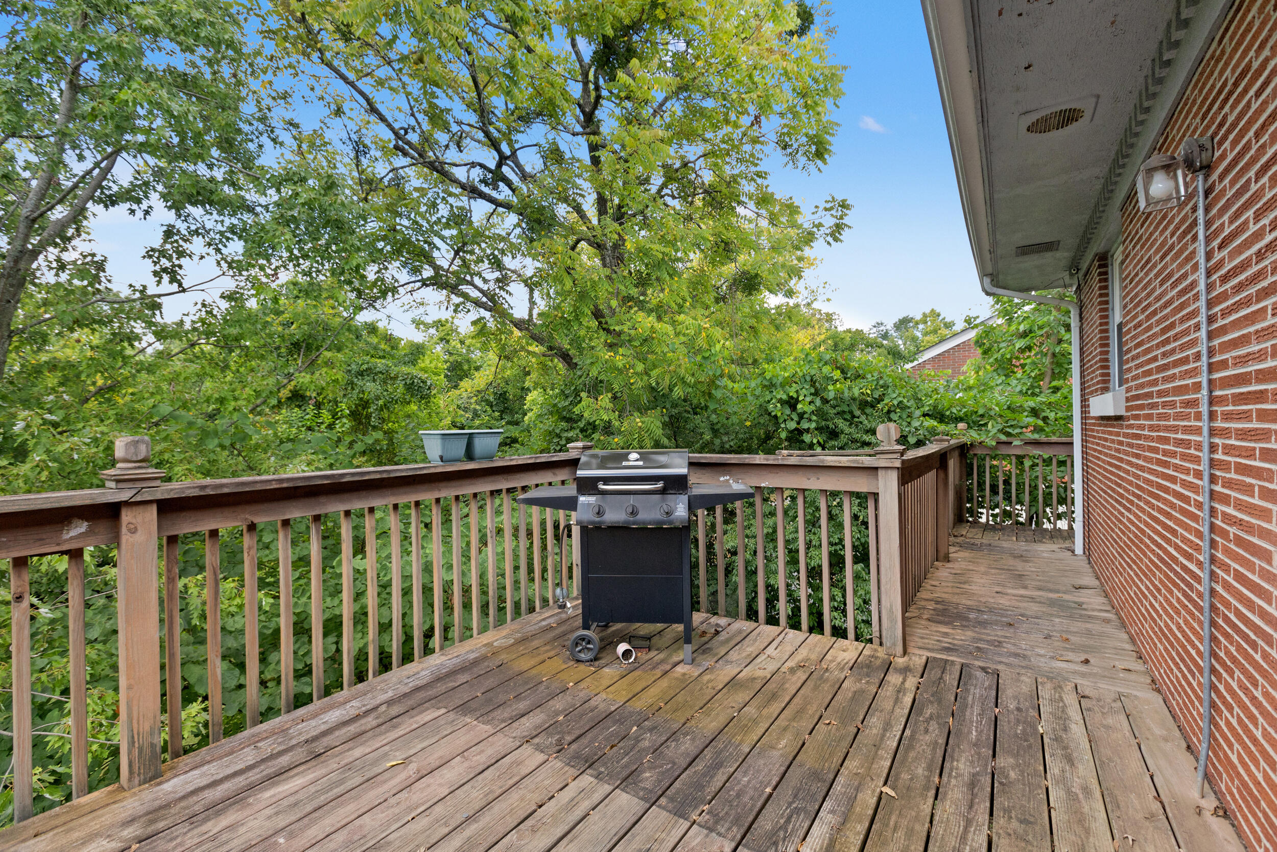 206 Longview Drive