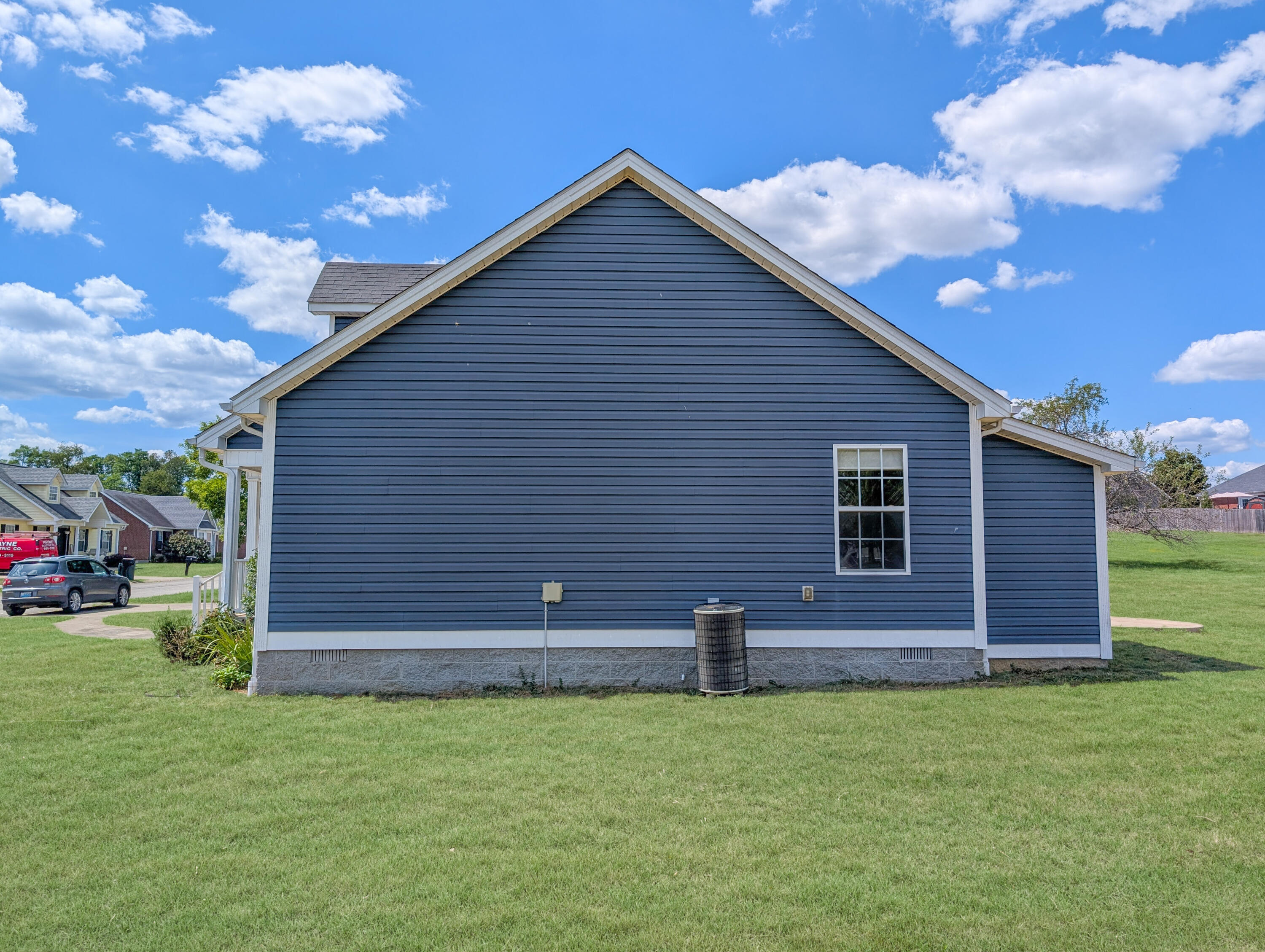 113 Azalea Avenue