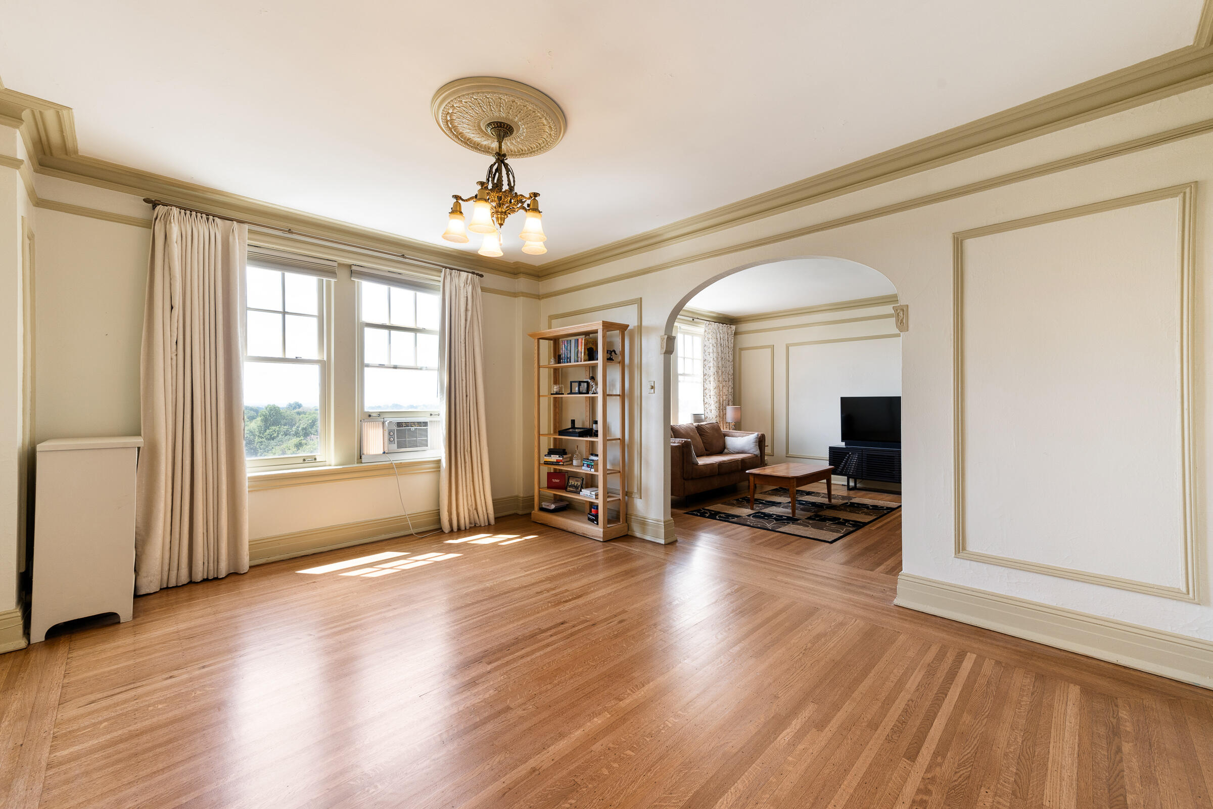 2140 Bonnycastle Avenue, 10E