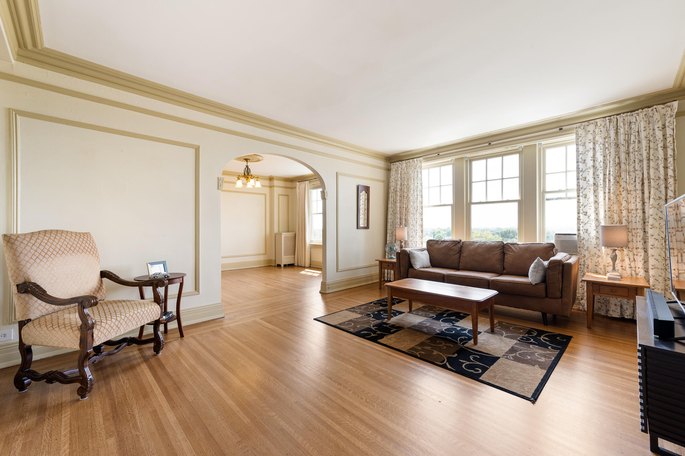 2140 Bonnycastle Avenue, 10E