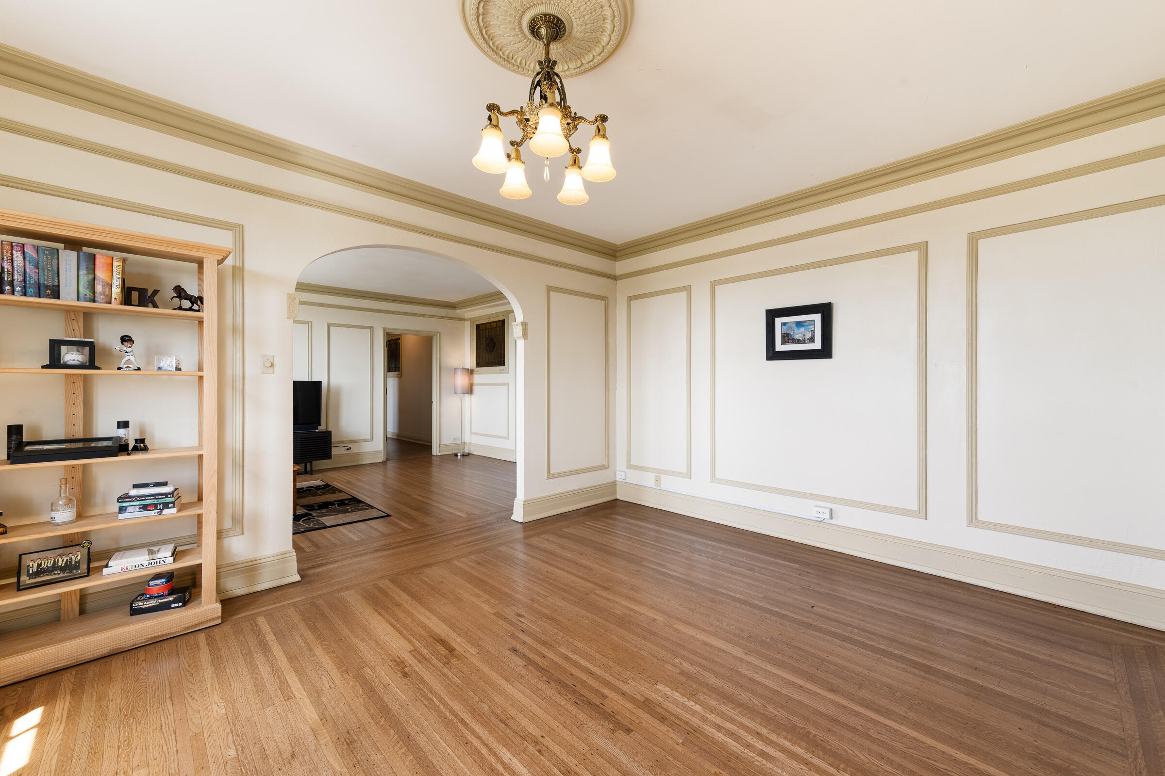 2140 Bonnycastle Avenue, 10E