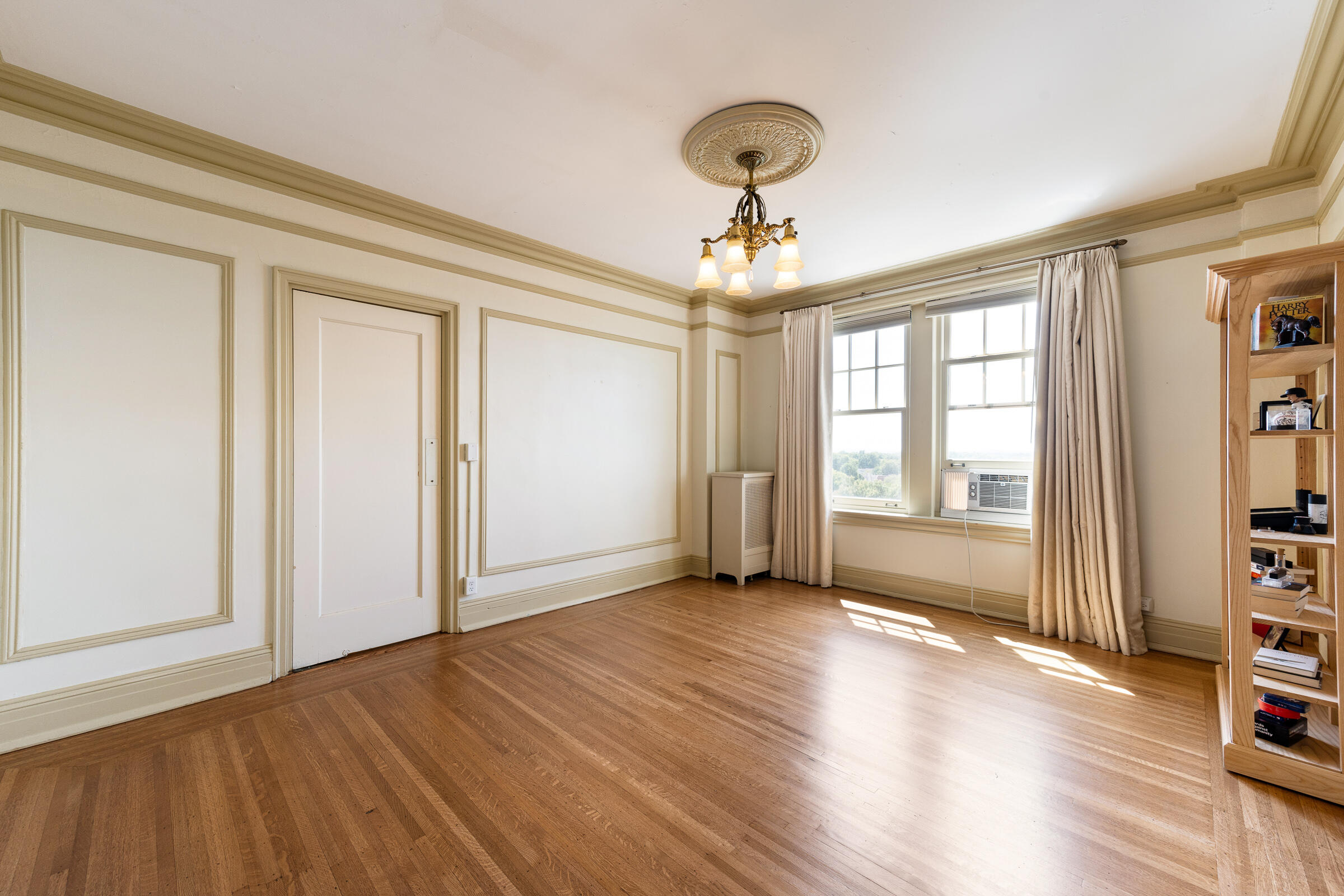 2140 Bonnycastle Avenue, 10E