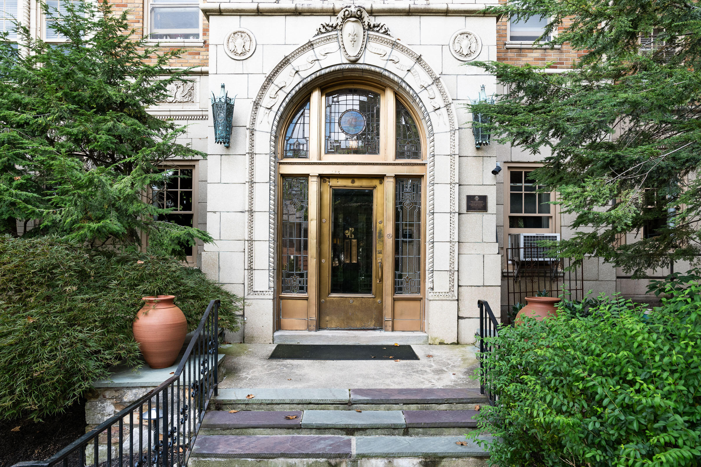 2140 Bonnycastle Avenue, 10E