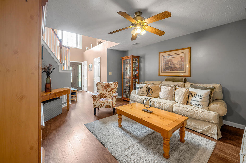 3005 Quaker Hill Lane