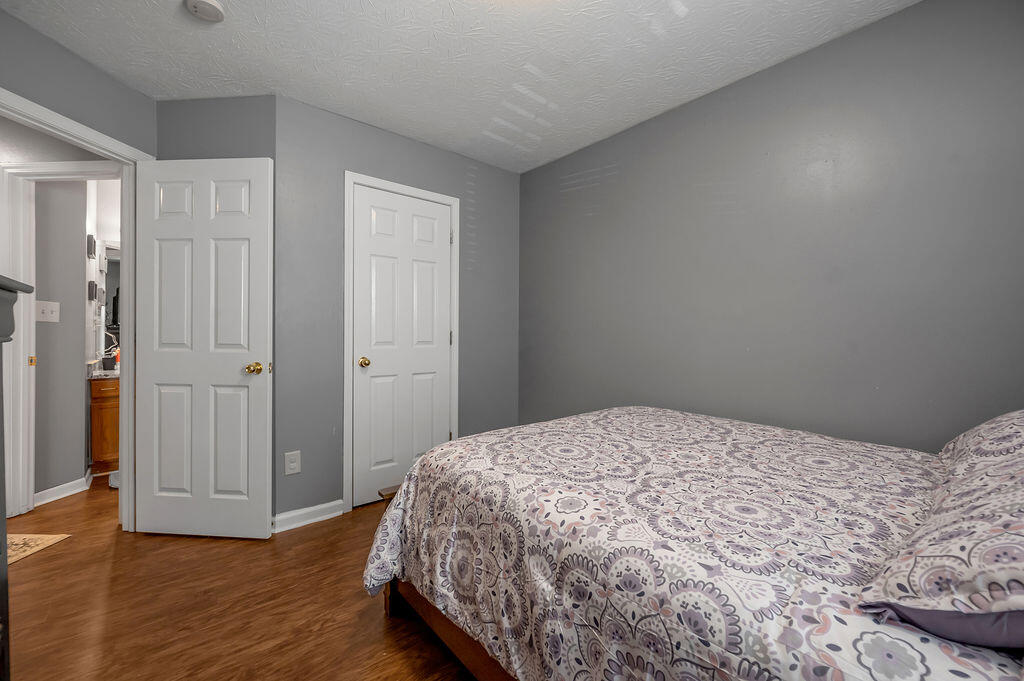 3005 Quaker Hill Lane