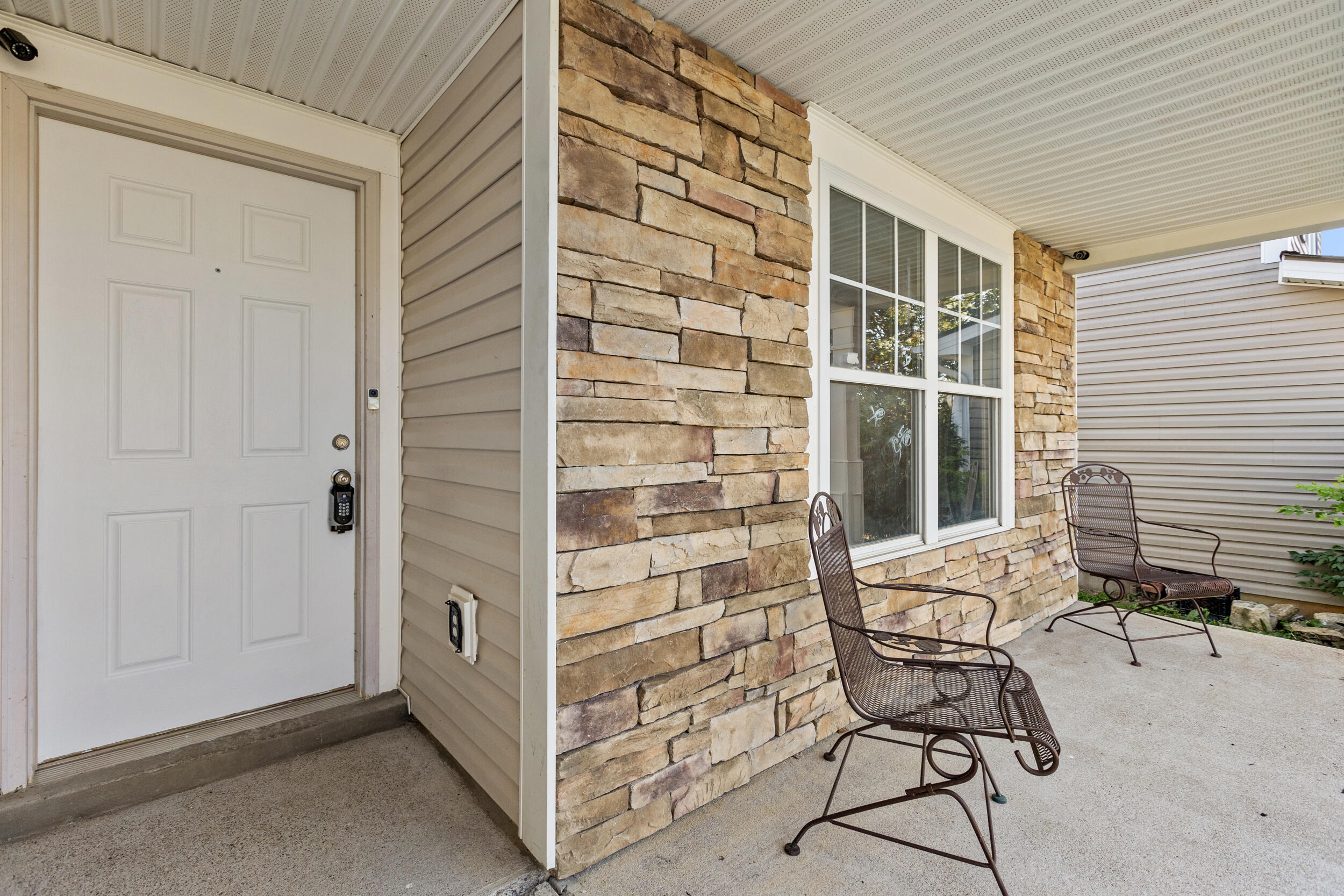 988 Applecross Drive
